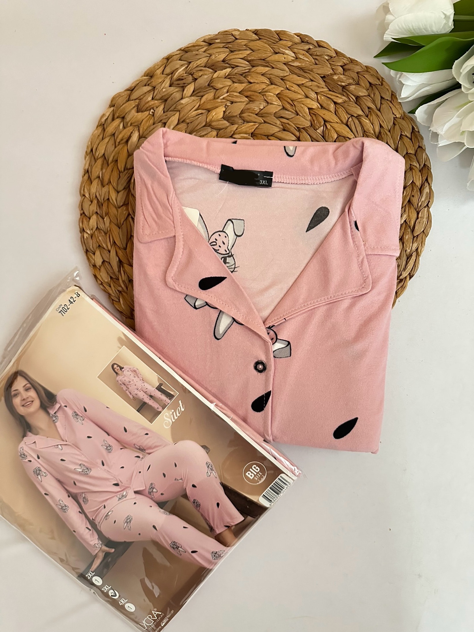 Pembe Tavşan Desenli Süet Battal Boy Kadın Pijama Takımı