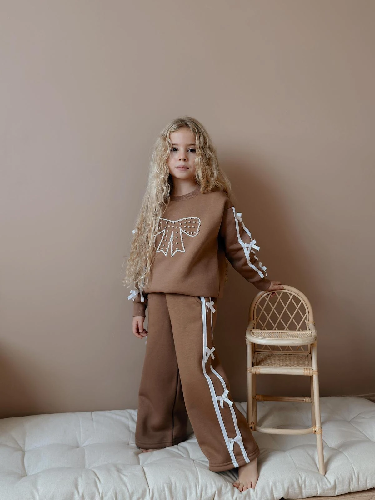 Kız Çocuk Kahve İnci Fiyonklu 2’li Takım