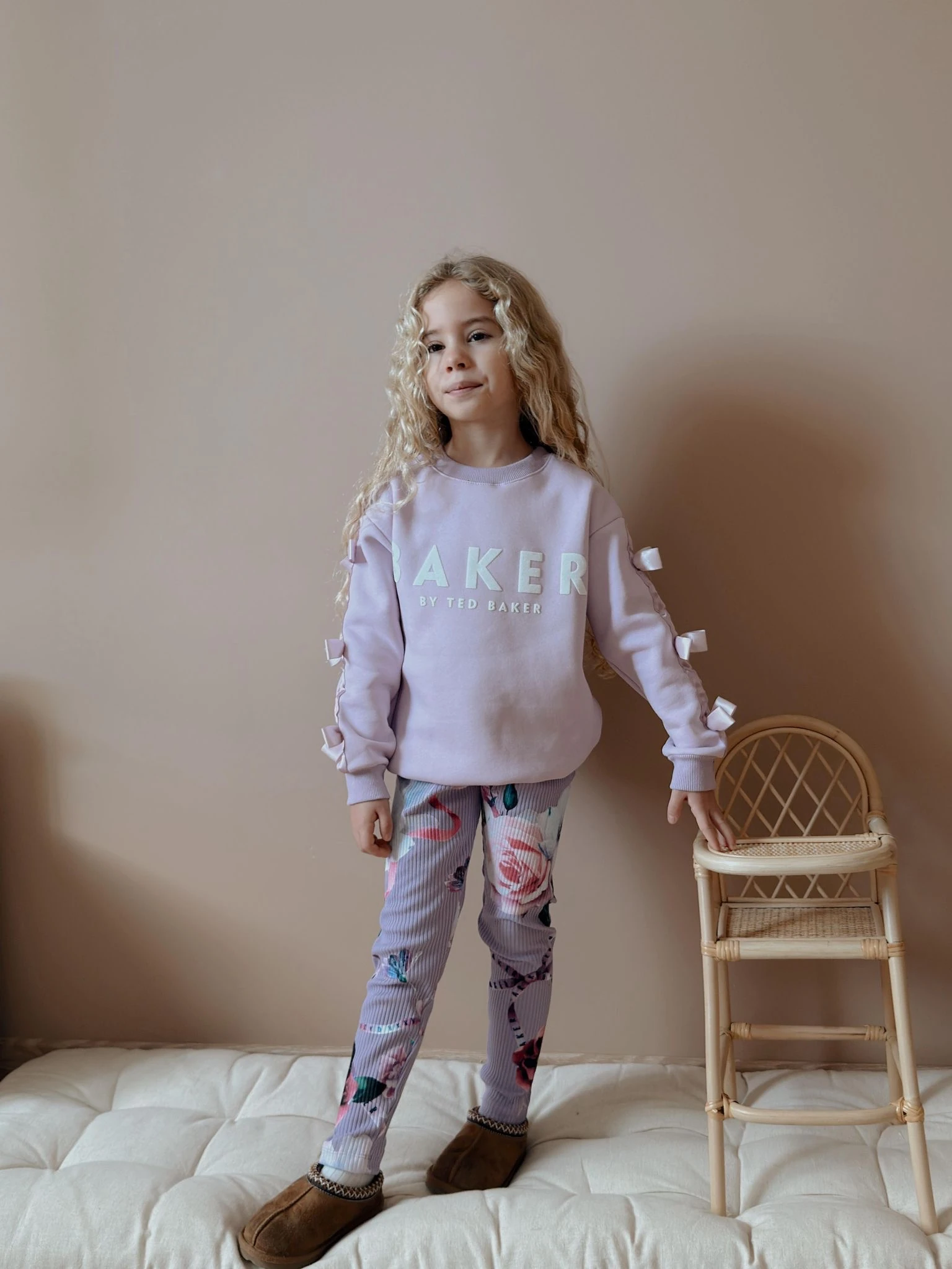 Kız Çocuk Lila Çiçek Desenli Kolları Fiyonk Taytlı Takım