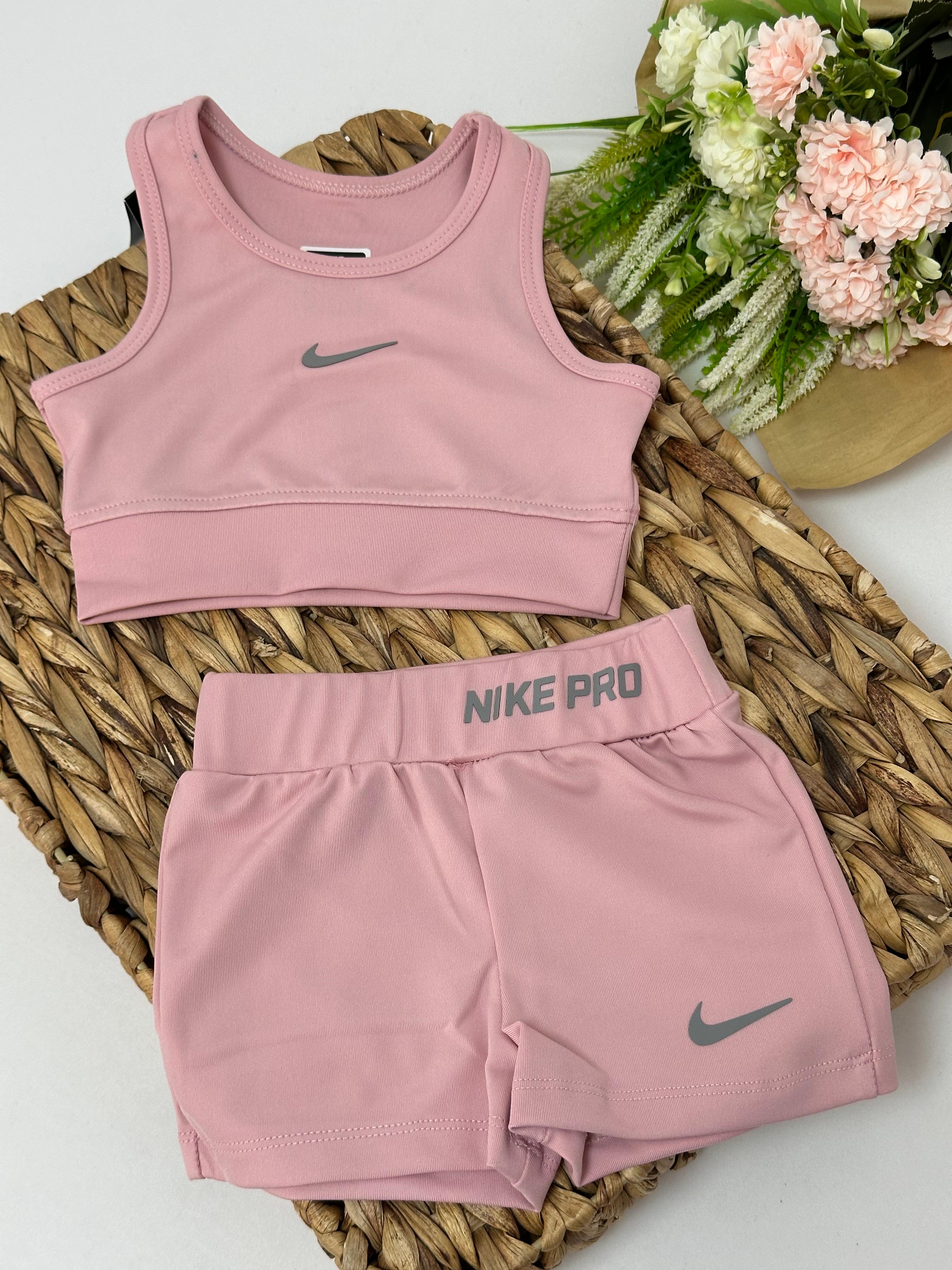 Kız Çocuk Pudra Nike Pro Crop Şort Mayo