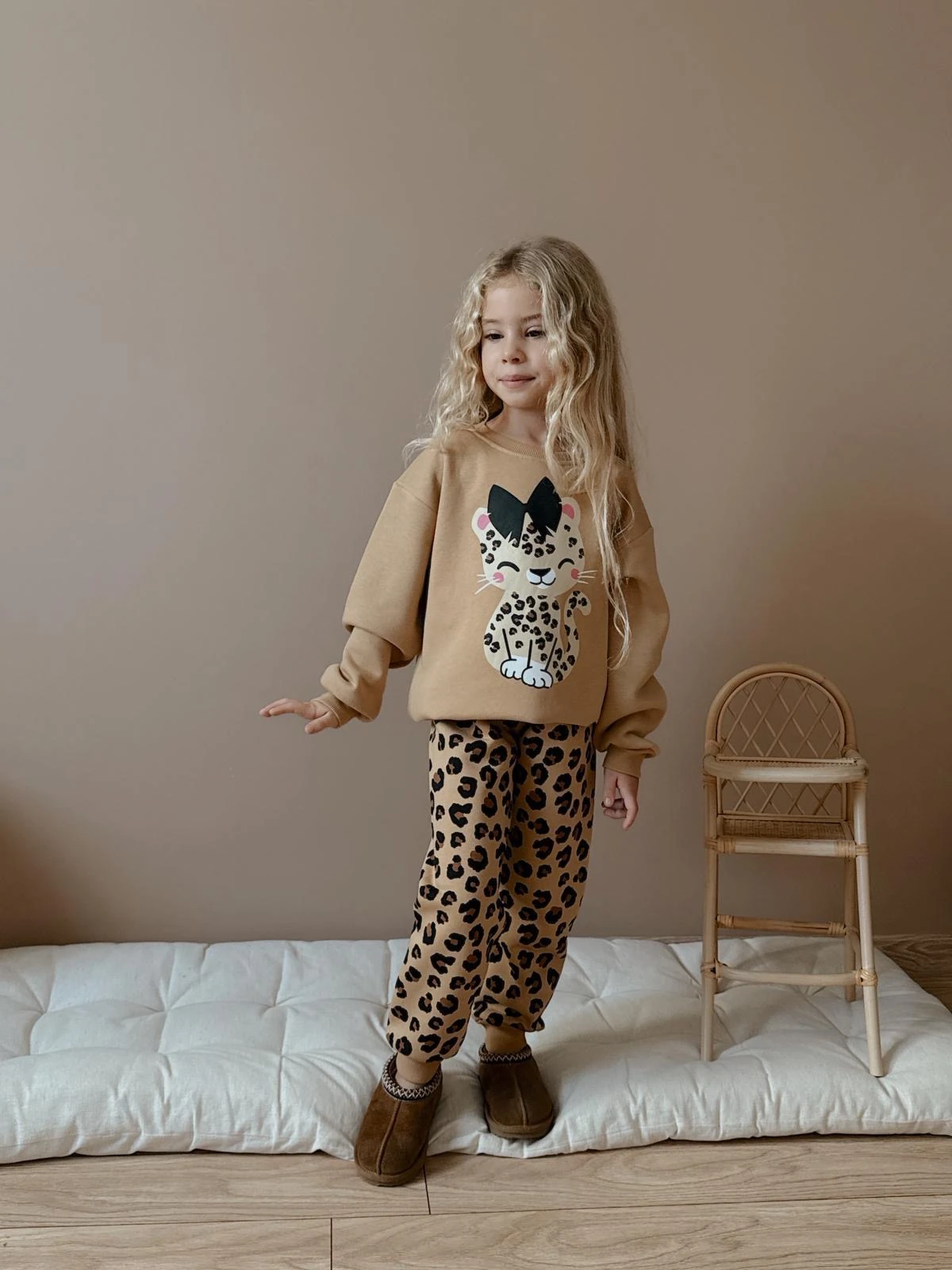 Kız Çocuk Leopar Desenli Alt-Üst Takım
