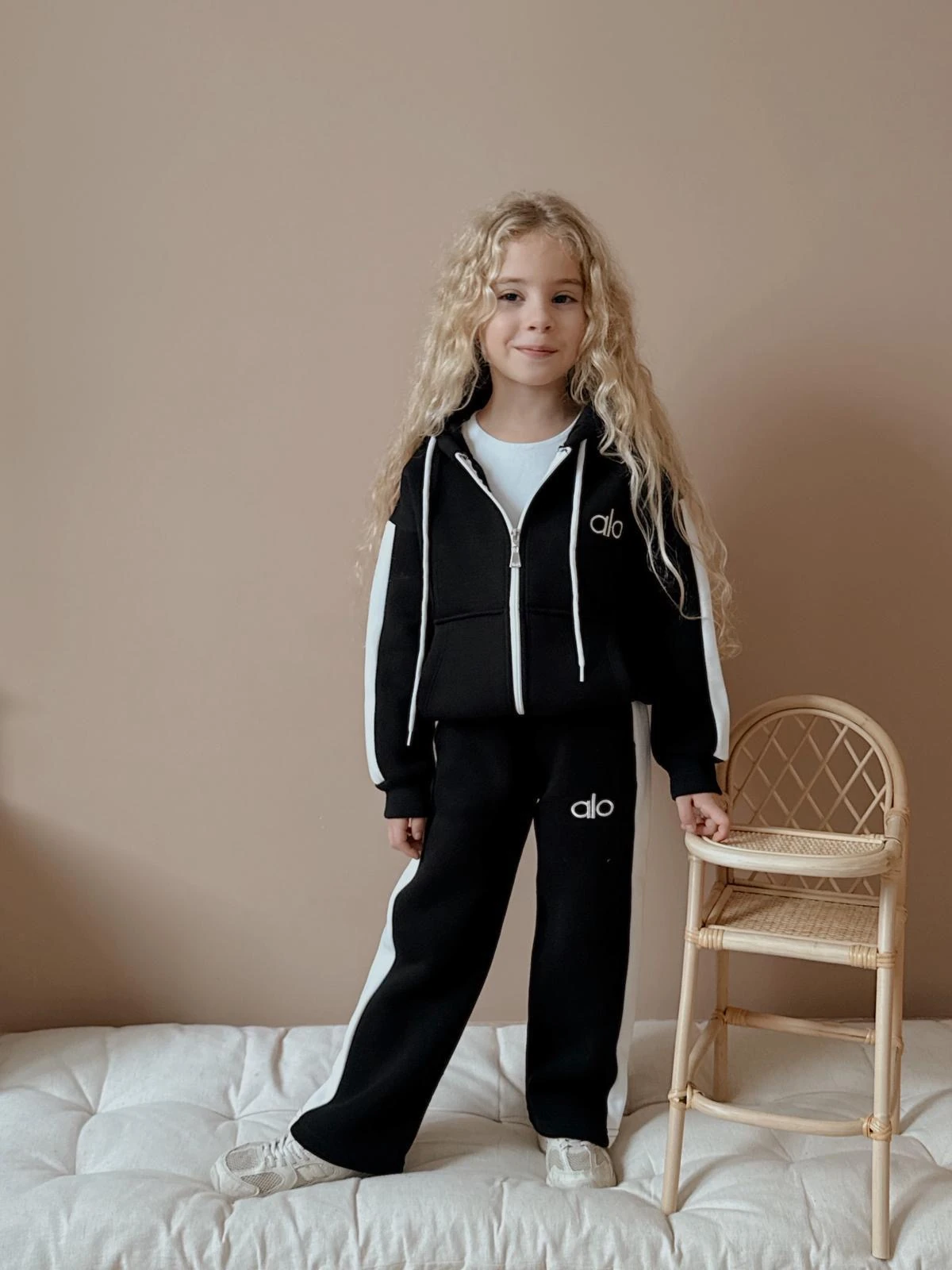 Kız Çocuk Siyah Fermuarlı Alt-Üst Takım