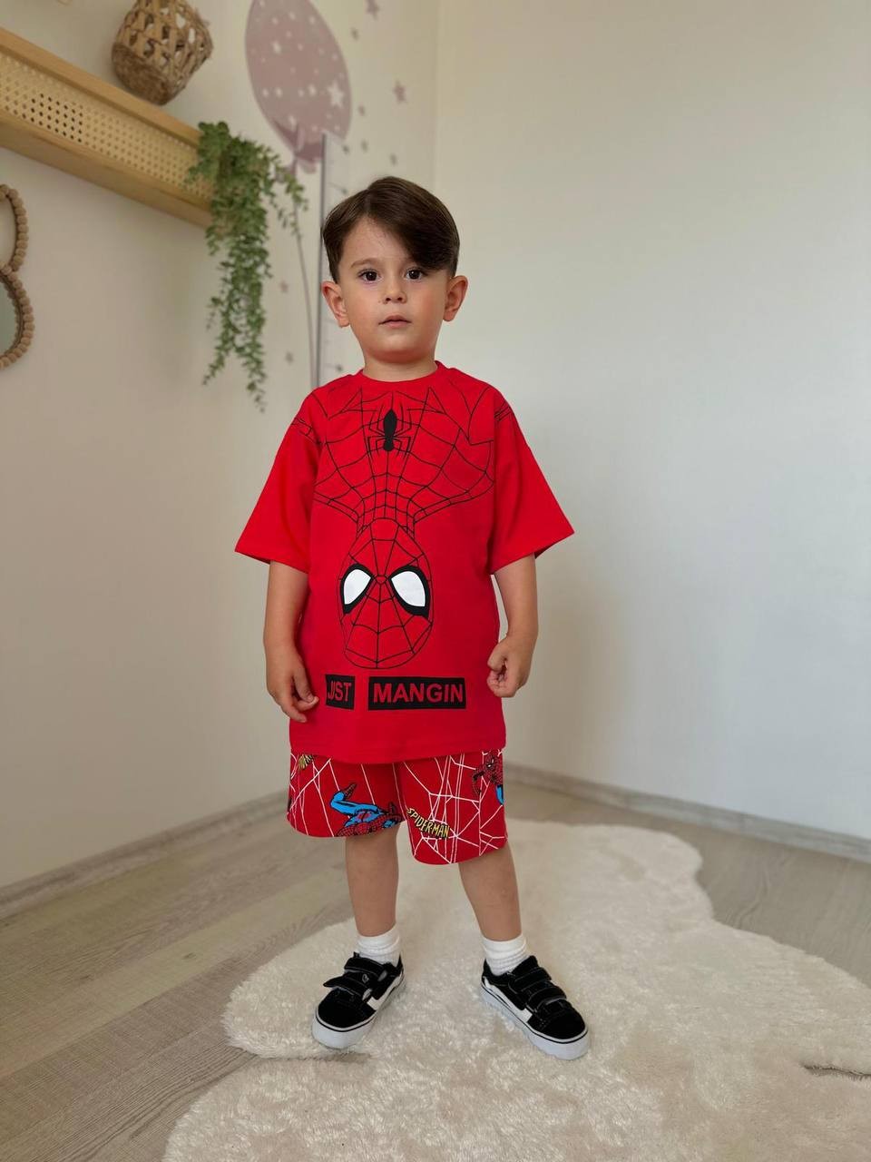 Erkek Çocuk Kırmızı Spiderman Şortlu Takım