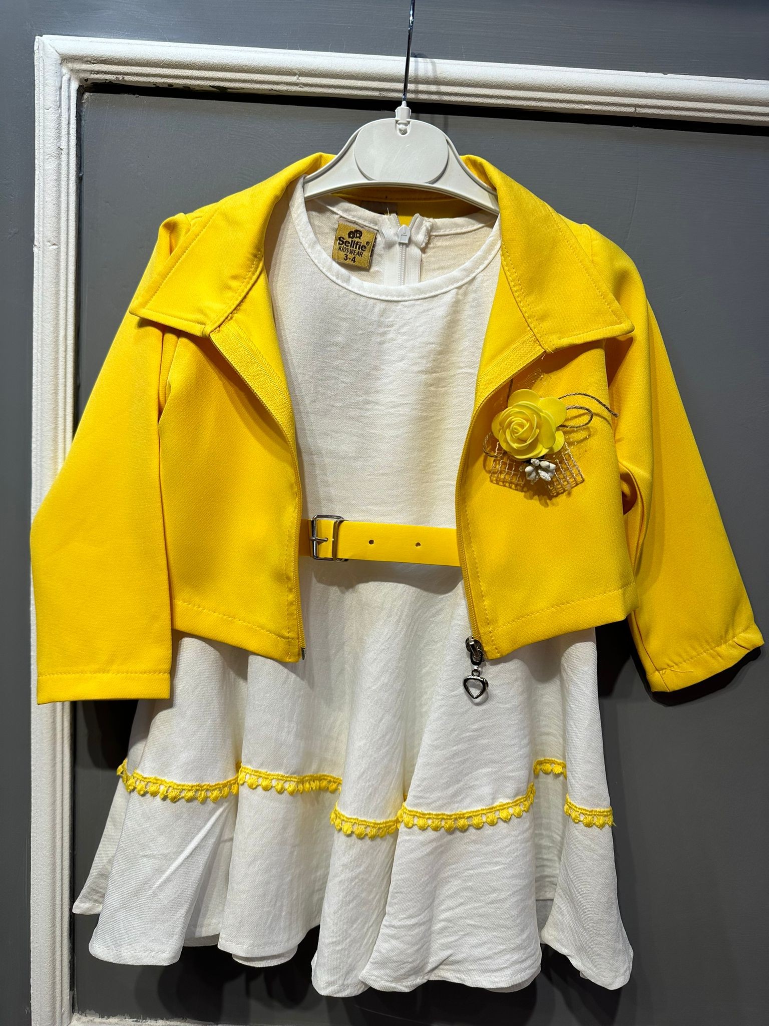 Kız Çocuk Sarı Ceketli Elbise