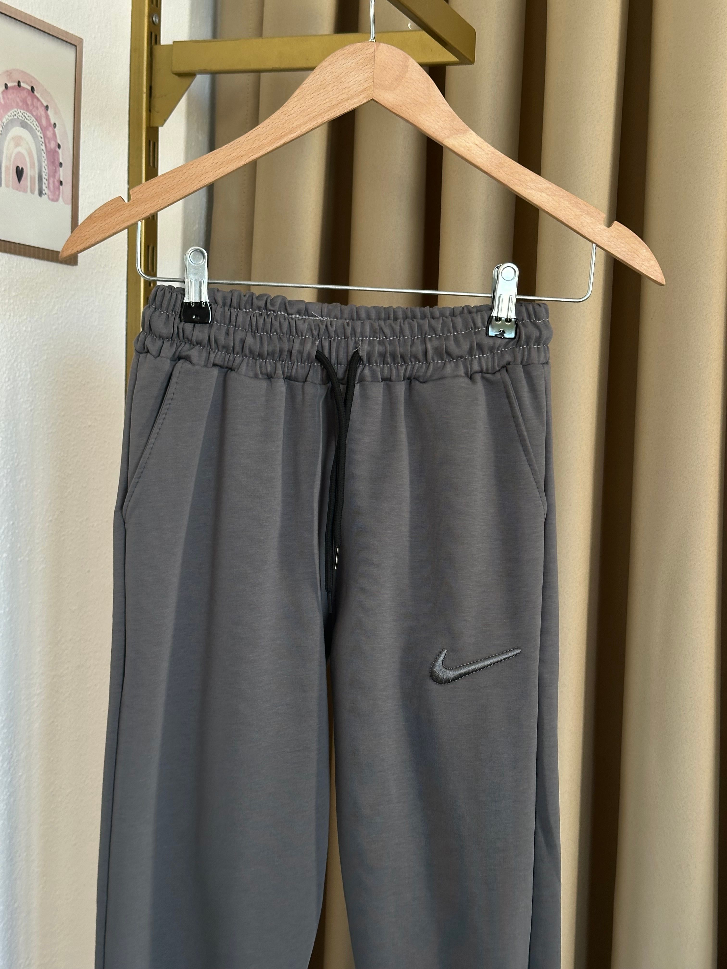 Kız Çocuk Antrasit Nike Eşofman Altı 