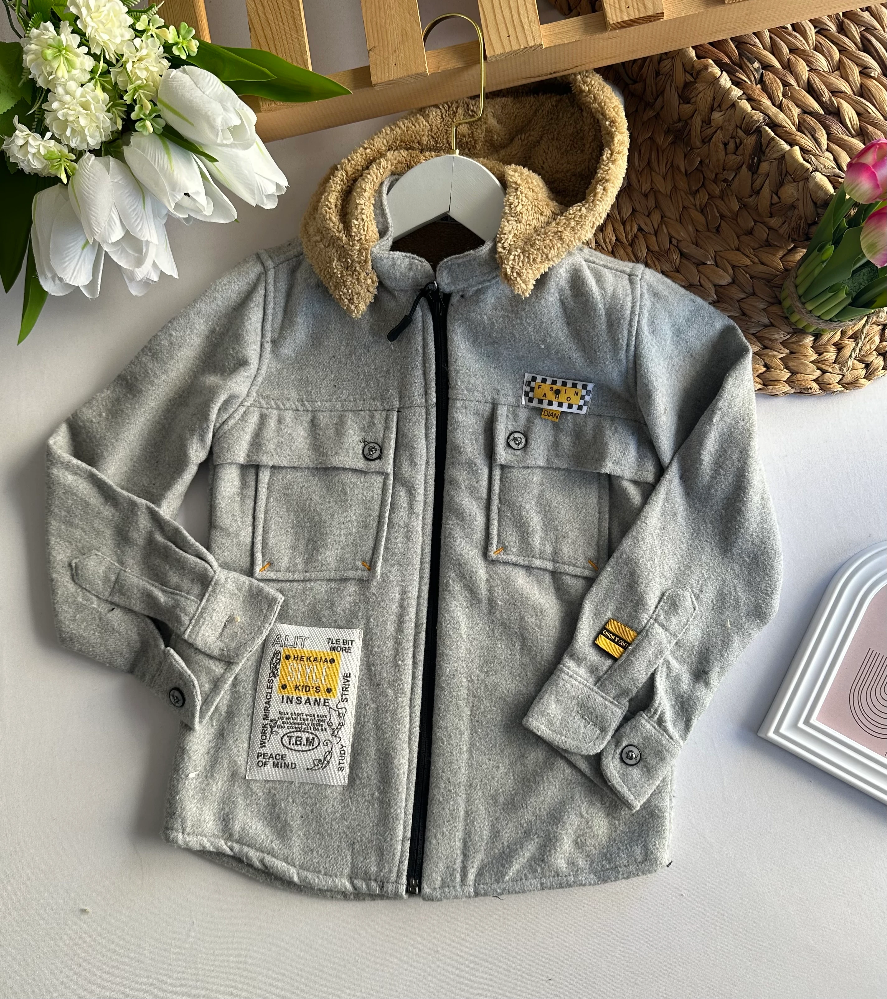 Erkek Çocuk Gri Kapüşonlu İçi Peluş Gömlek