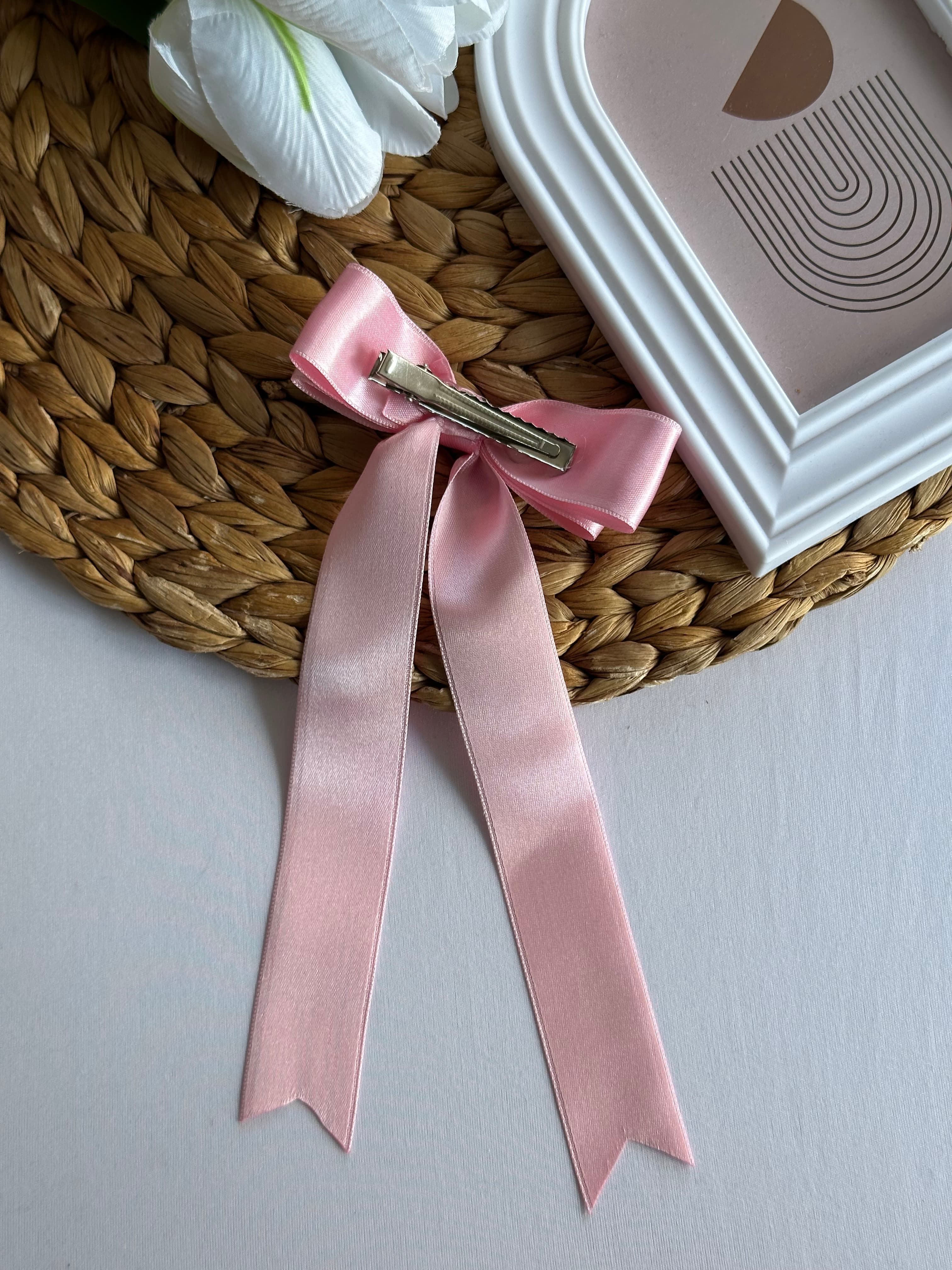 Pembe Saten Kumaş Fiyonk Toka