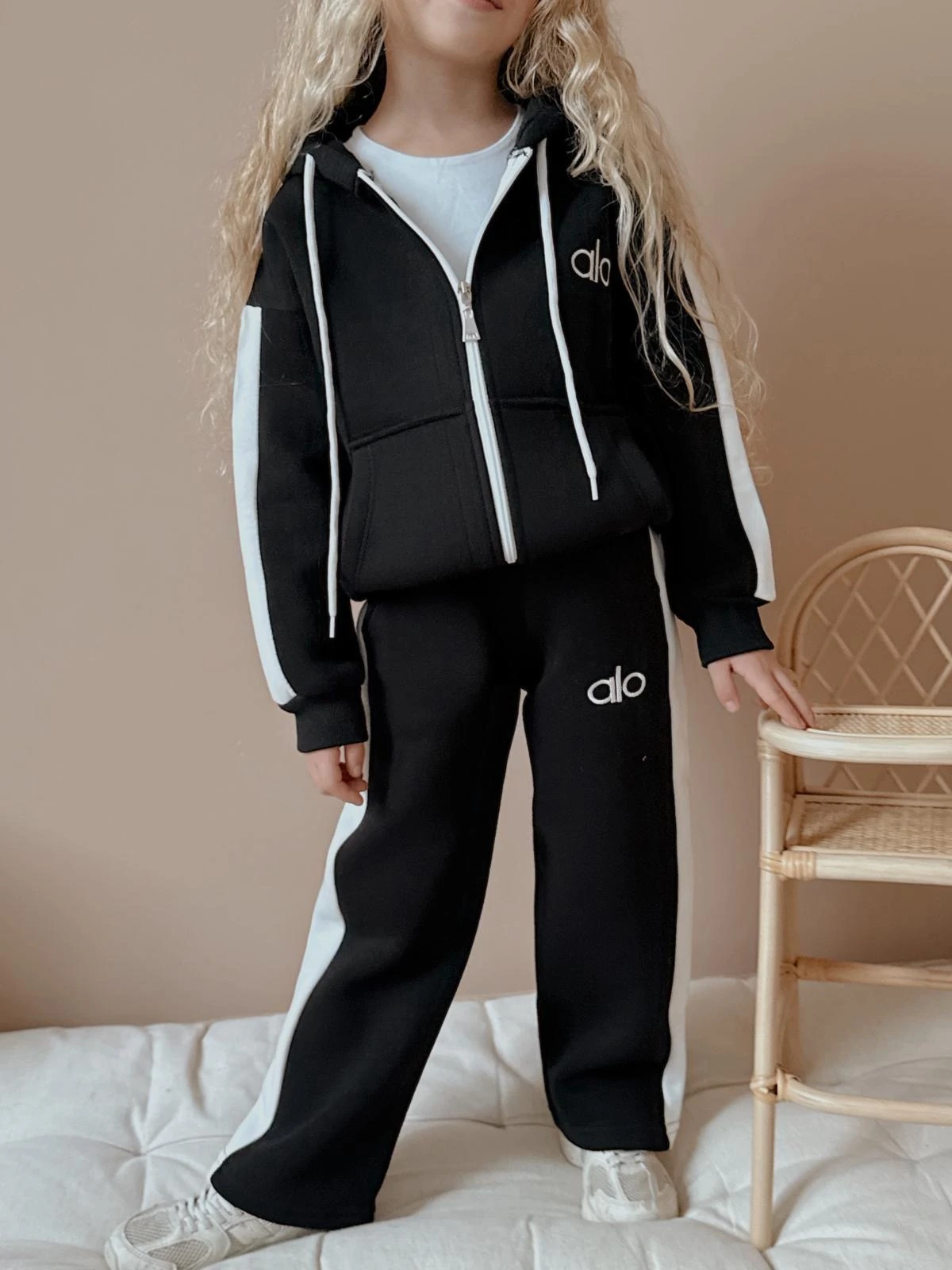 Kız Çocuk Siyah Fermuarlı Alt-Üst Takım