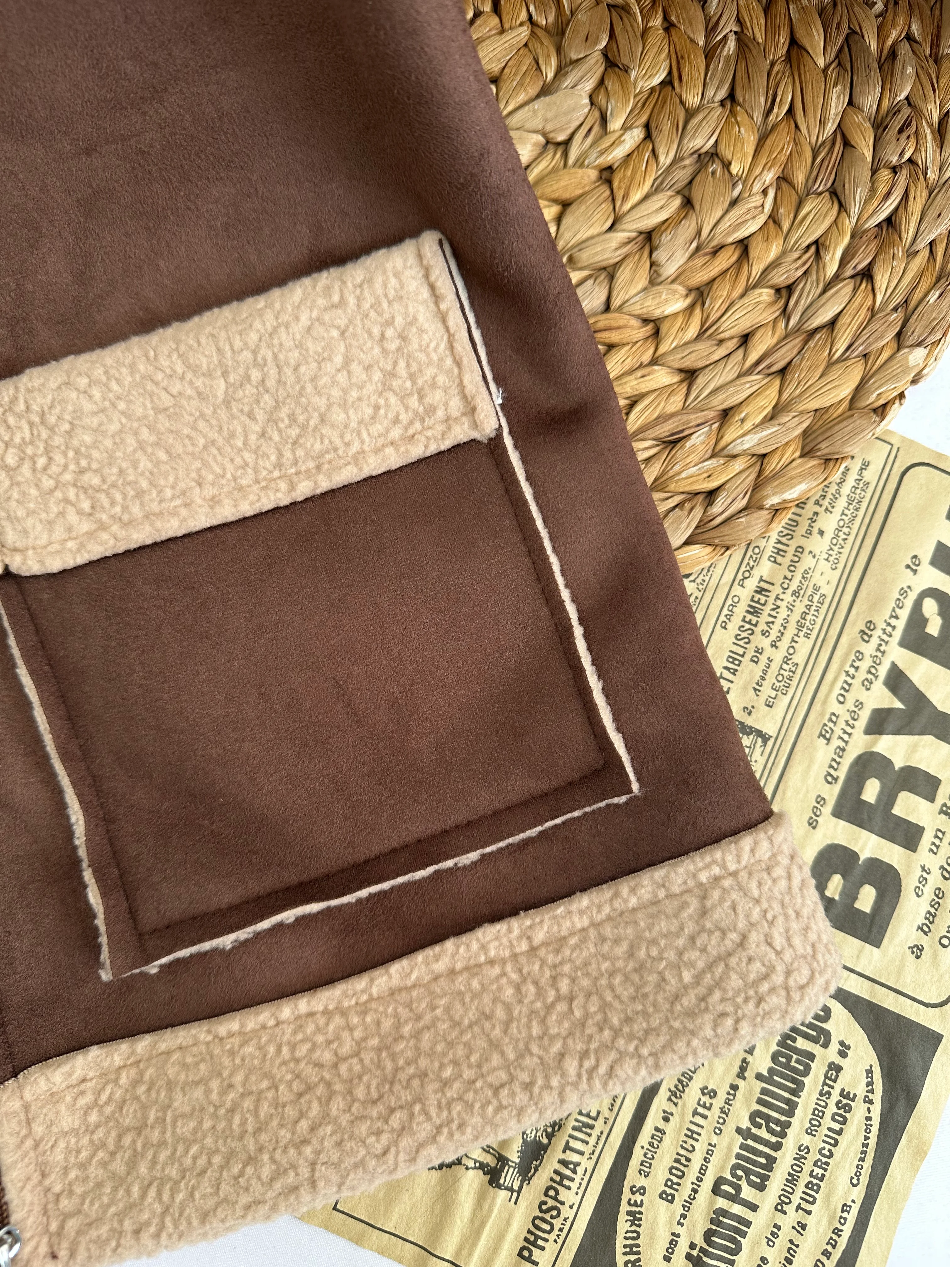 Erkek Çocuk Koyu Kahve İçi Yünlü Süet Mont