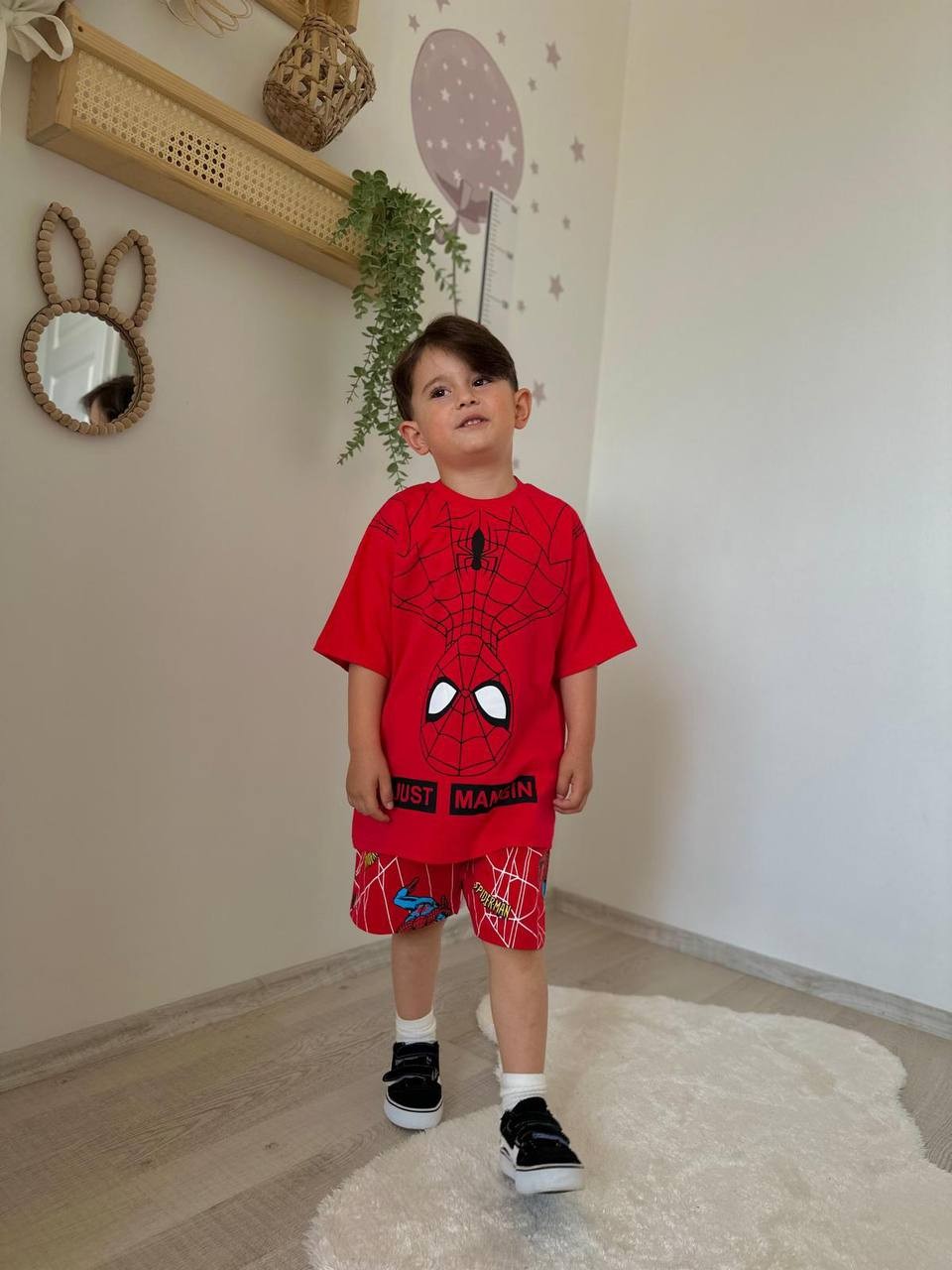 Erkek Çocuk Kırmızı Spiderman Şortlu Takım