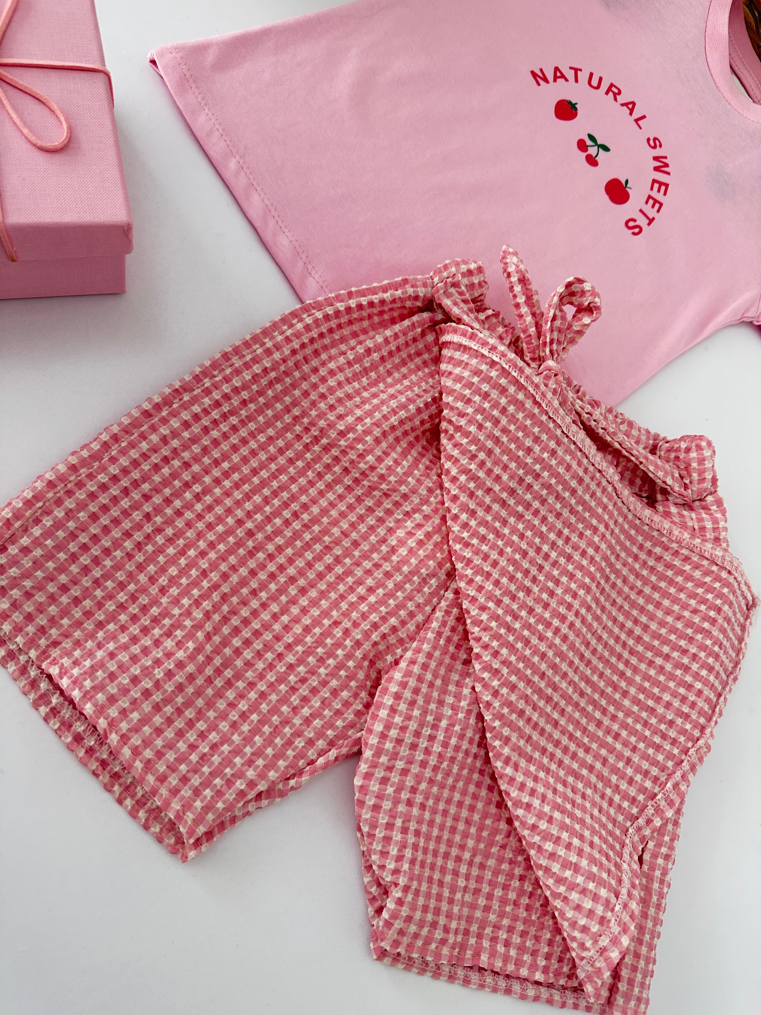 Kız Çocuk Pembe Gofre Şort Etekli Takım