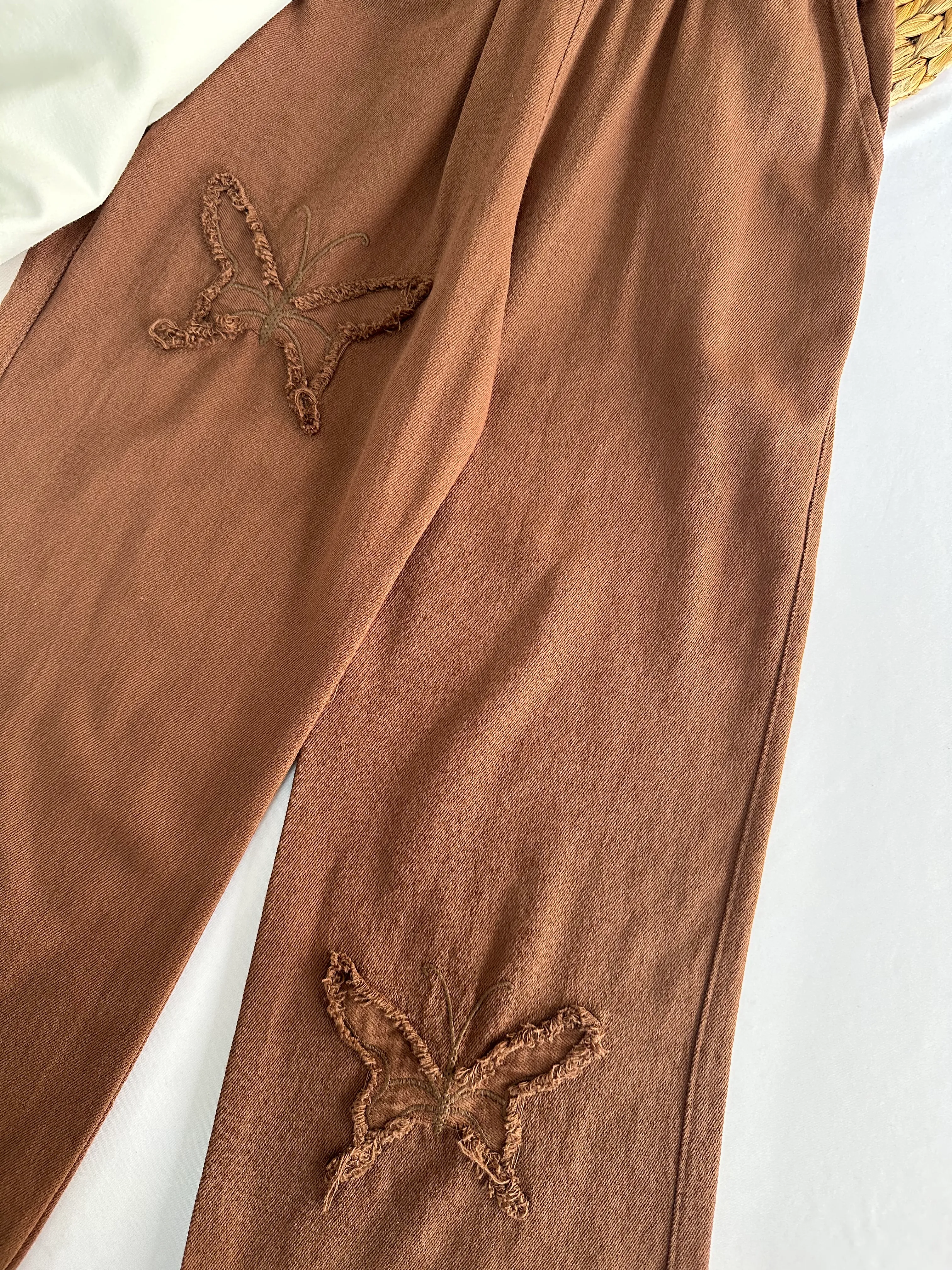 Kız Çocuk Kahverengi Kelebek Pantolonlu Takım