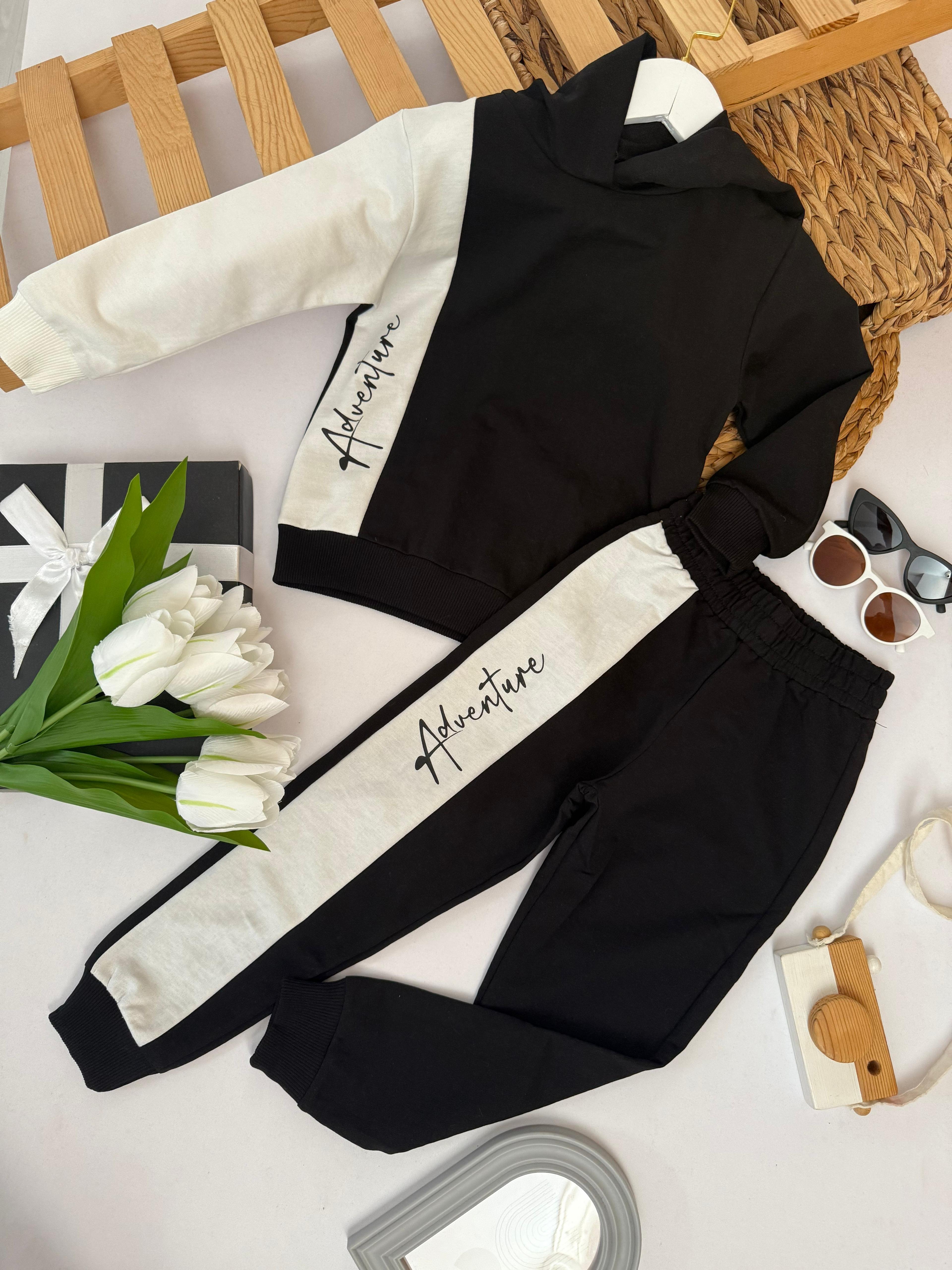 Unisex Siyah Kapüşonlu Adventure Yazılı Takım