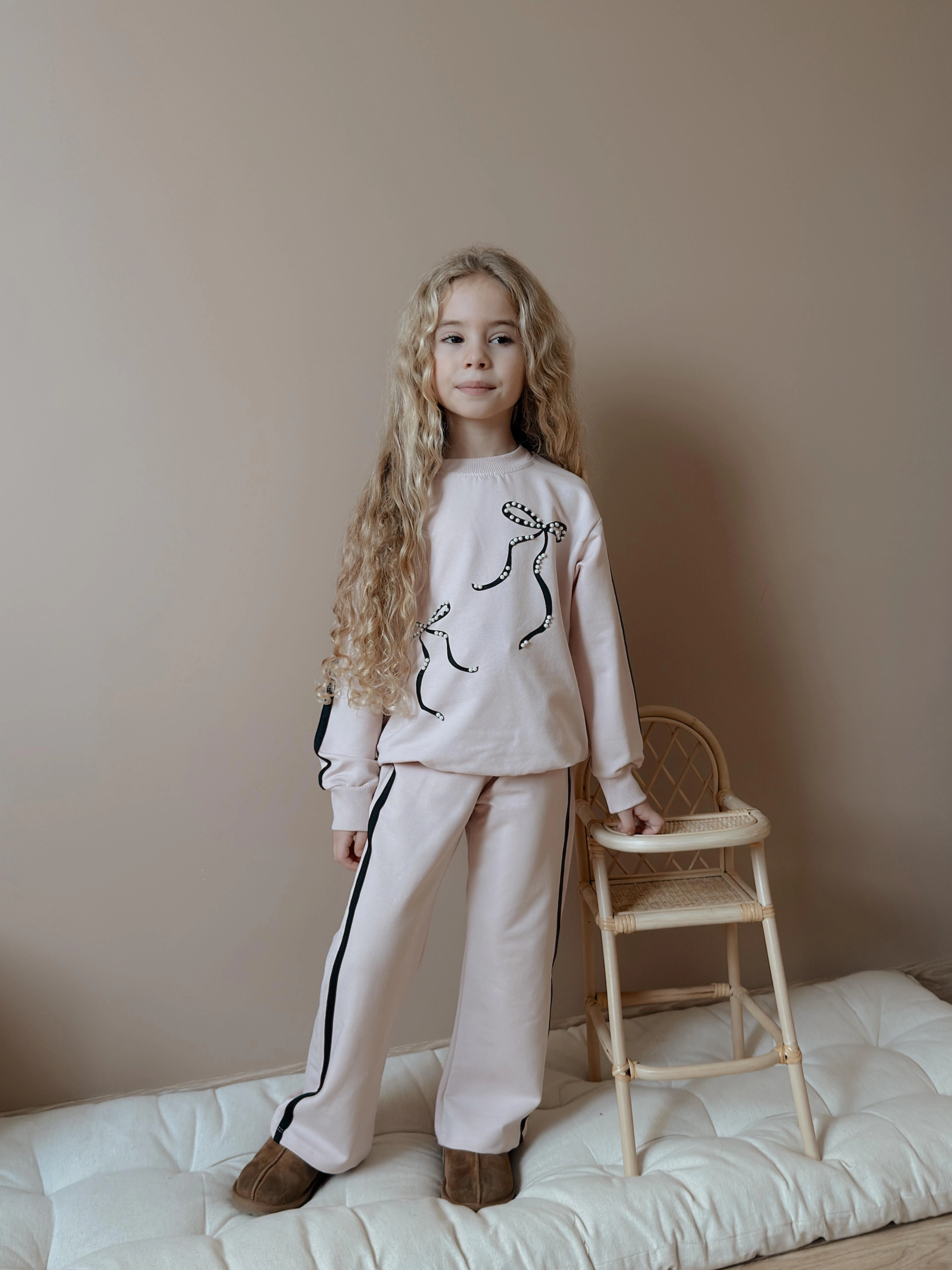 Kız Çocuk Siyah  İnci Fiyonk Takım