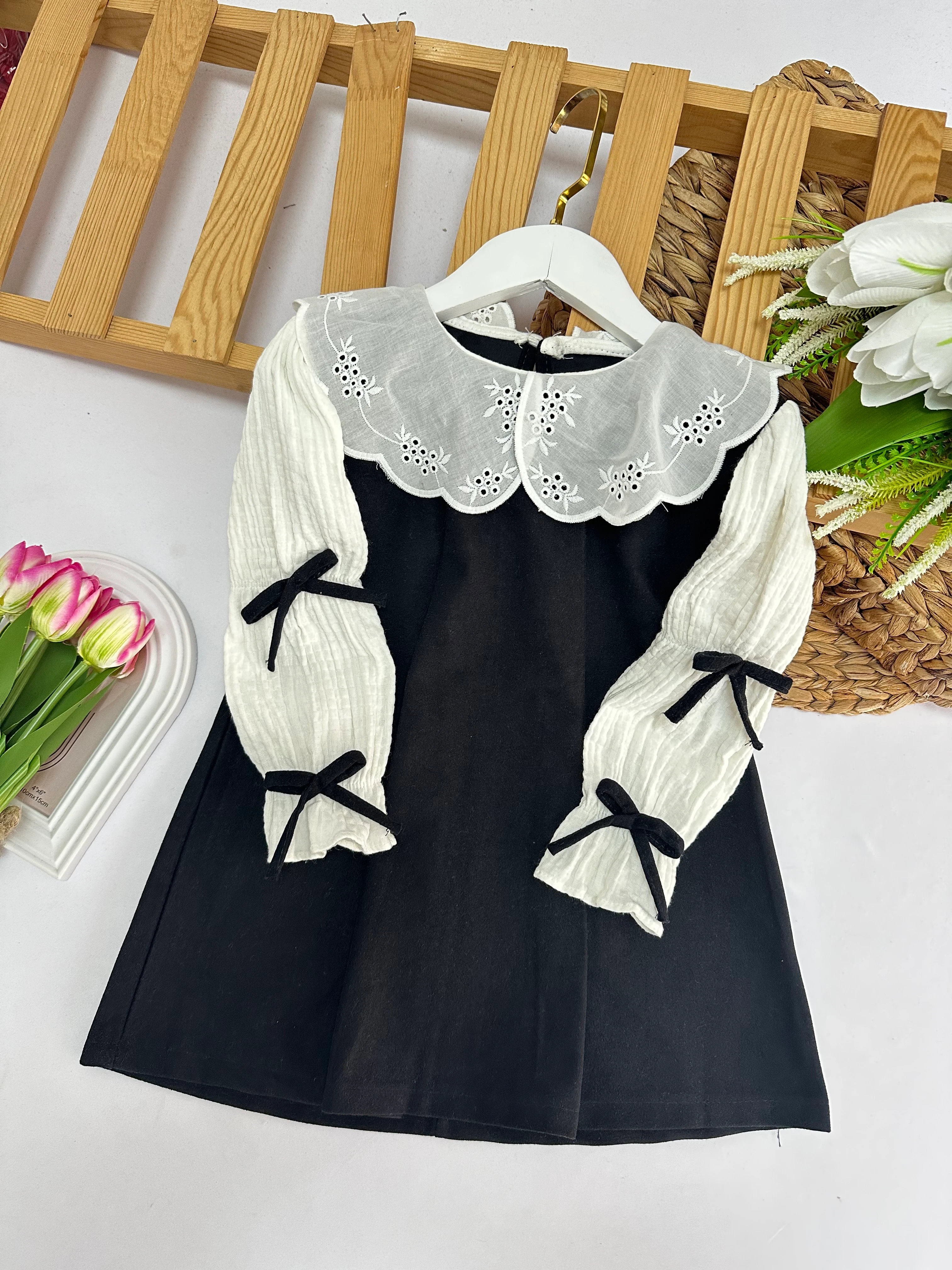 Kız Çocuk Siyah Bebe Yaka Kolları Fiyonk Süet Elbise