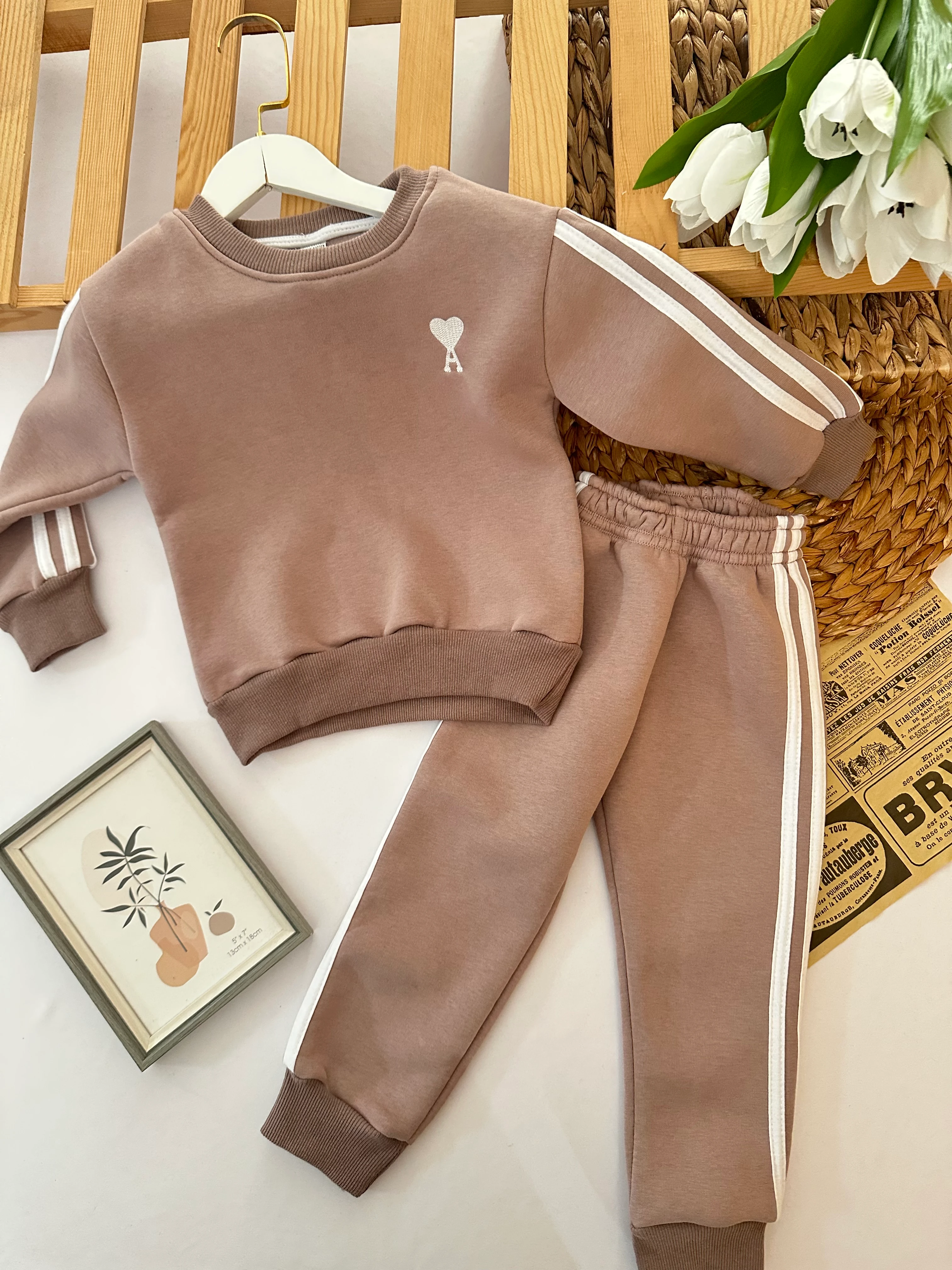 Kız Çocuk Kahve Kalp Nakışlı Alt-Üst Takım