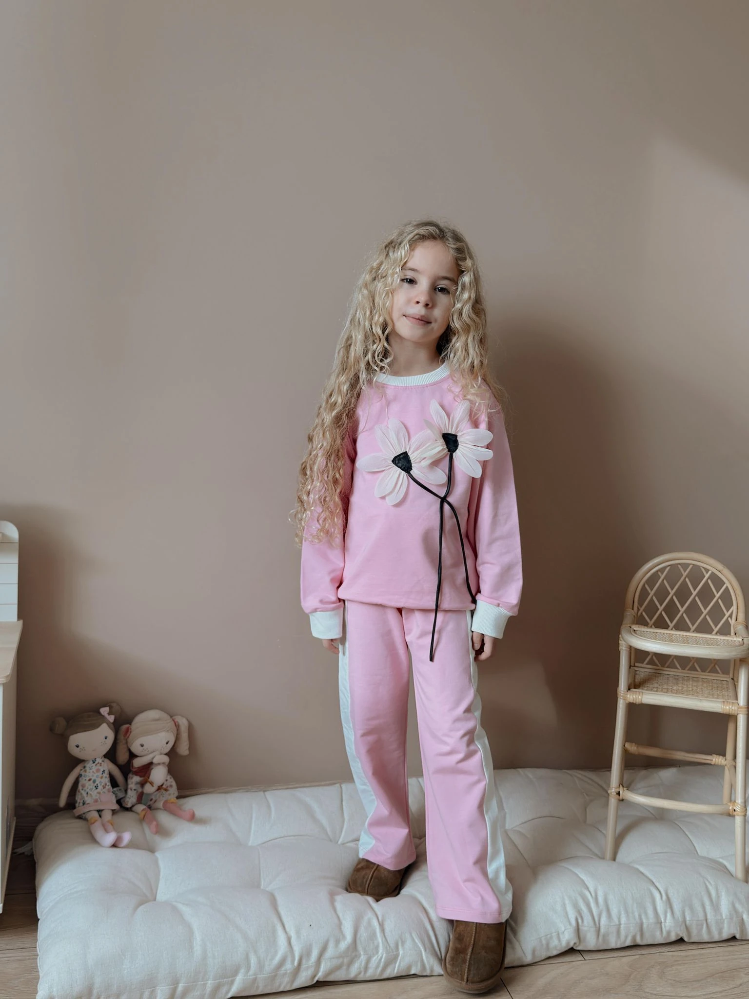 Pembe Çiçek Nakışlı Alt-Üst Takım