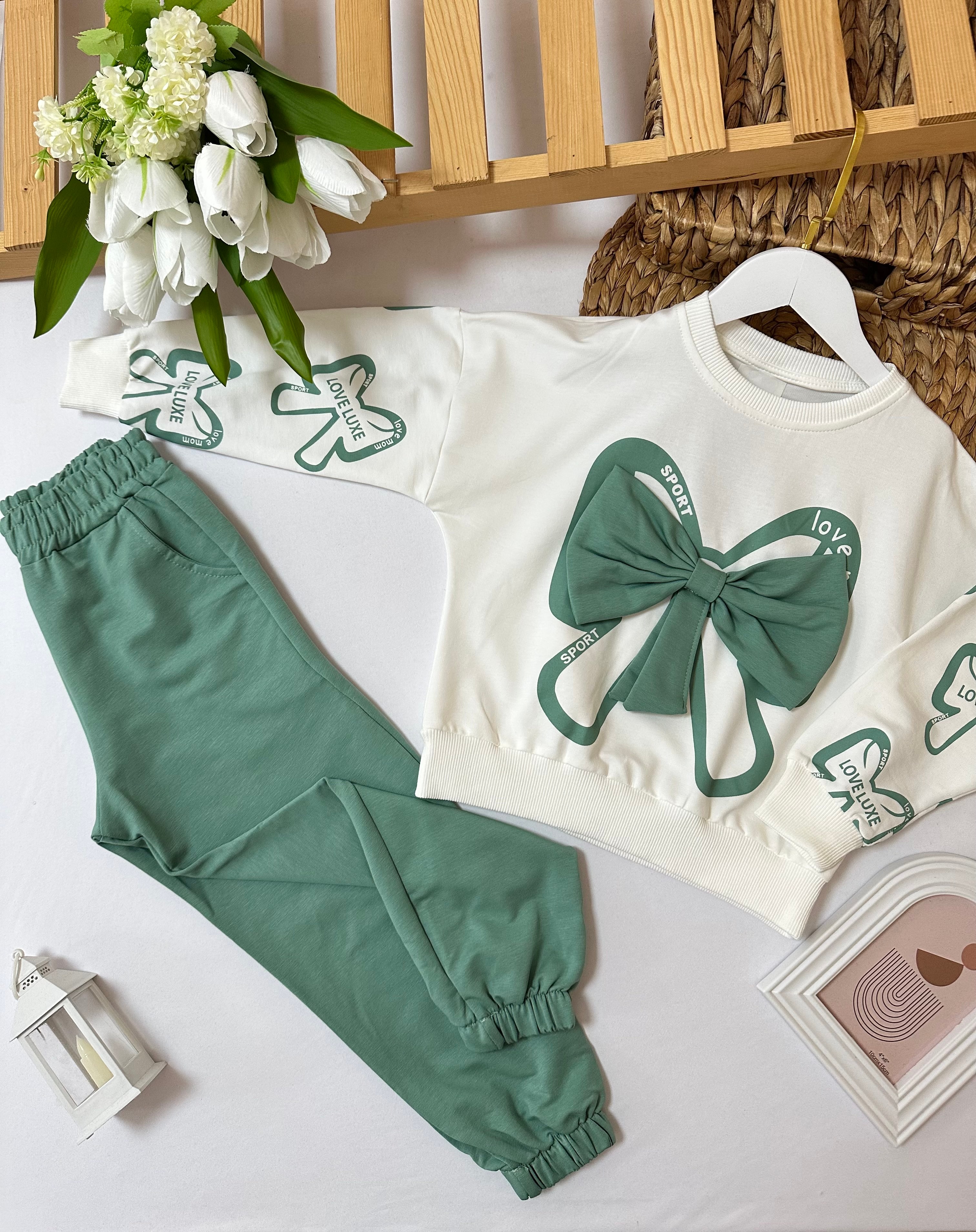 Kız Çocuk Yeşil Fiyonklu Alt-Üst Takım