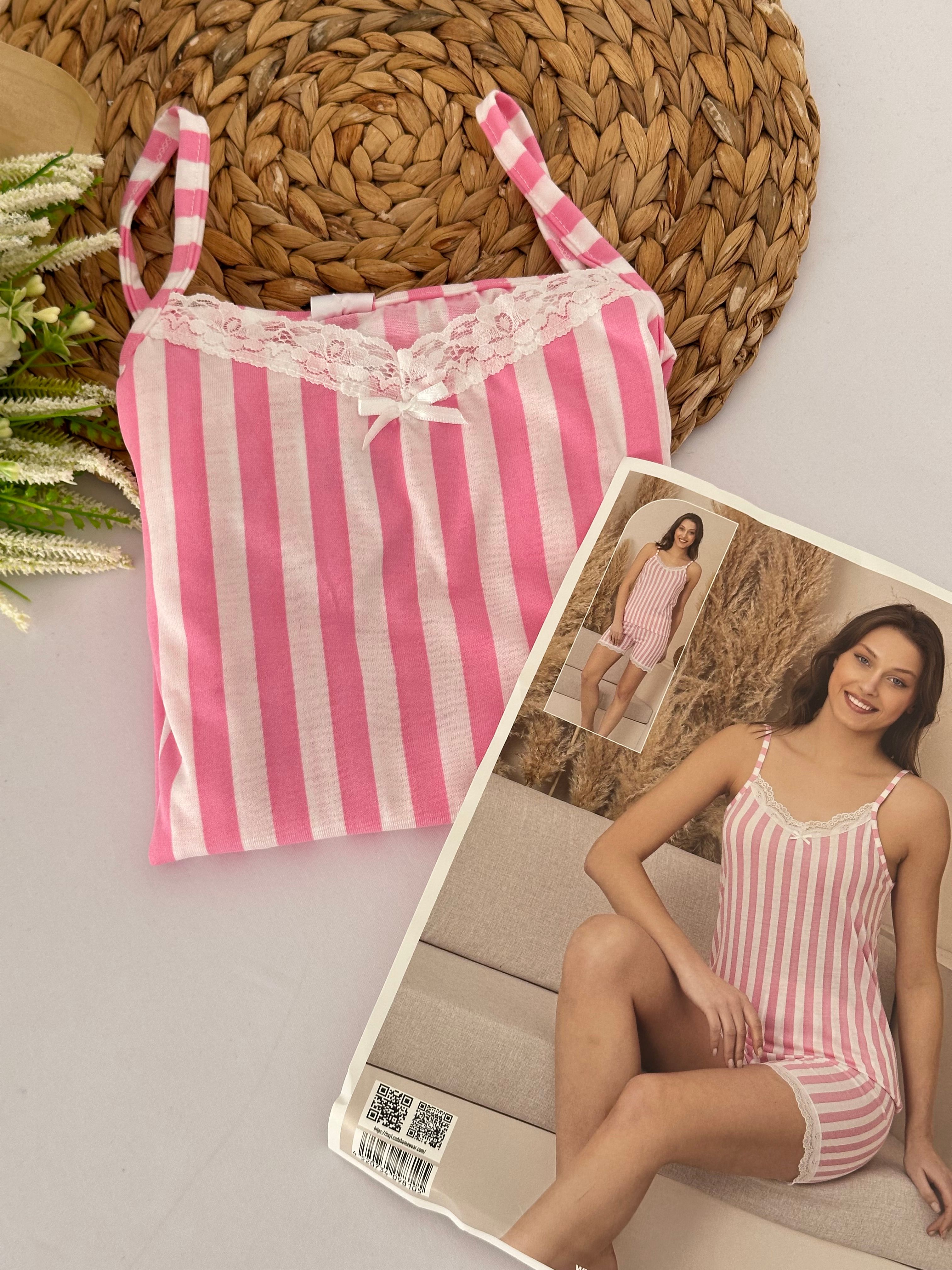 Pembe Çizgili Dantelli Kadın Pijama Takımı