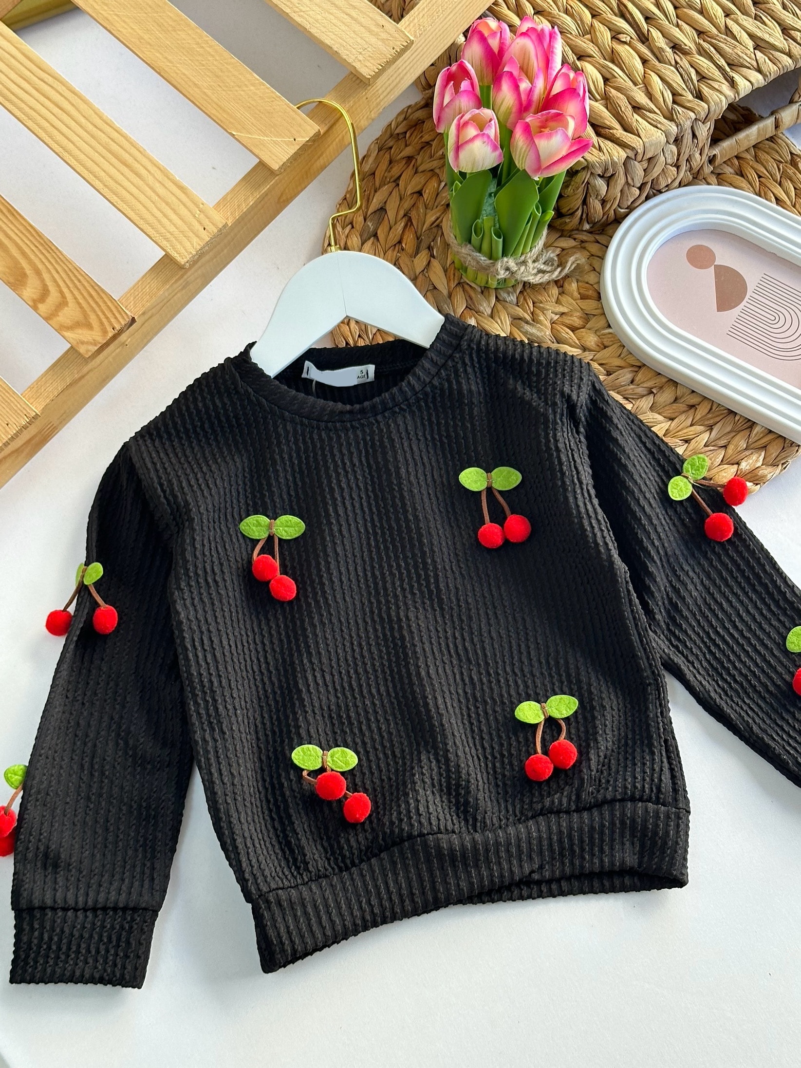 Kız Çocuk Siyah Kirazlı Badi