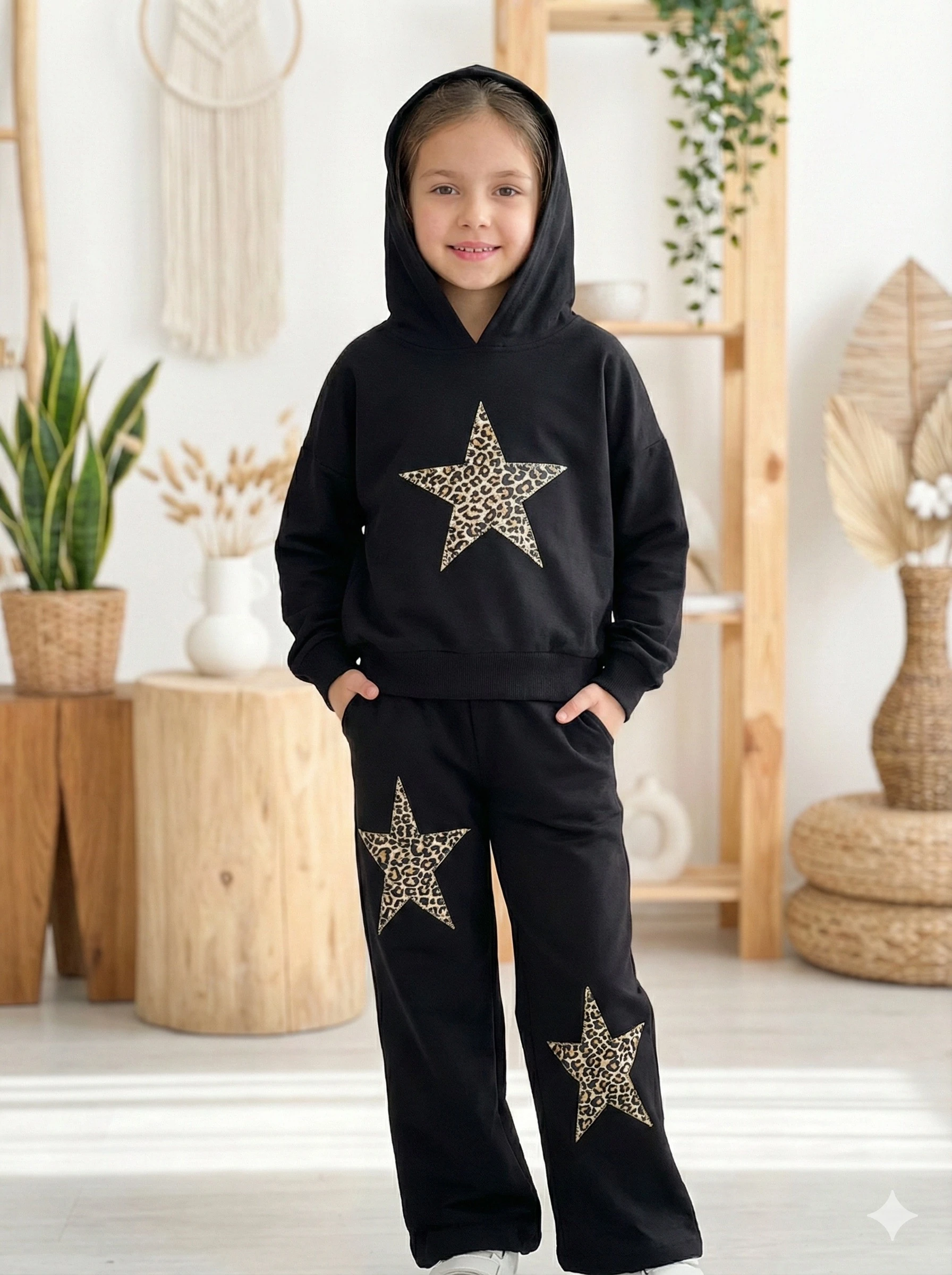 Kız Çocuk Siyah Kapüşonlu Leopar Yıldızlı Takım