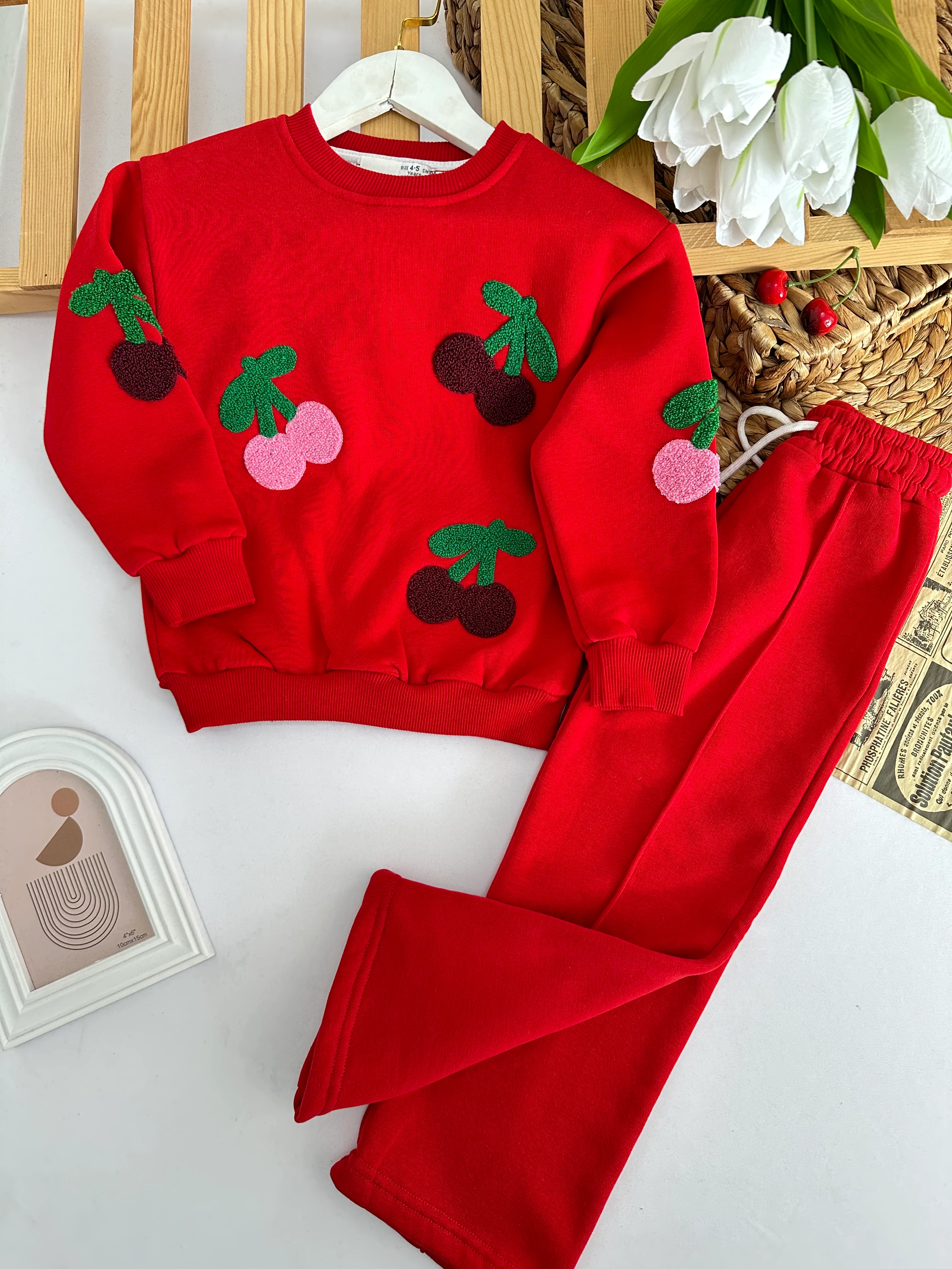 Kız Çocuk Kırmızı Kiraz Nakışlı Takım