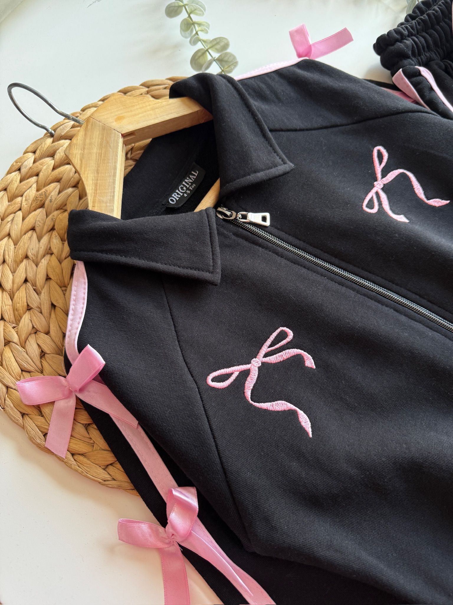 Kız Çocuk Siyah Pembe Fiyonklu Takım