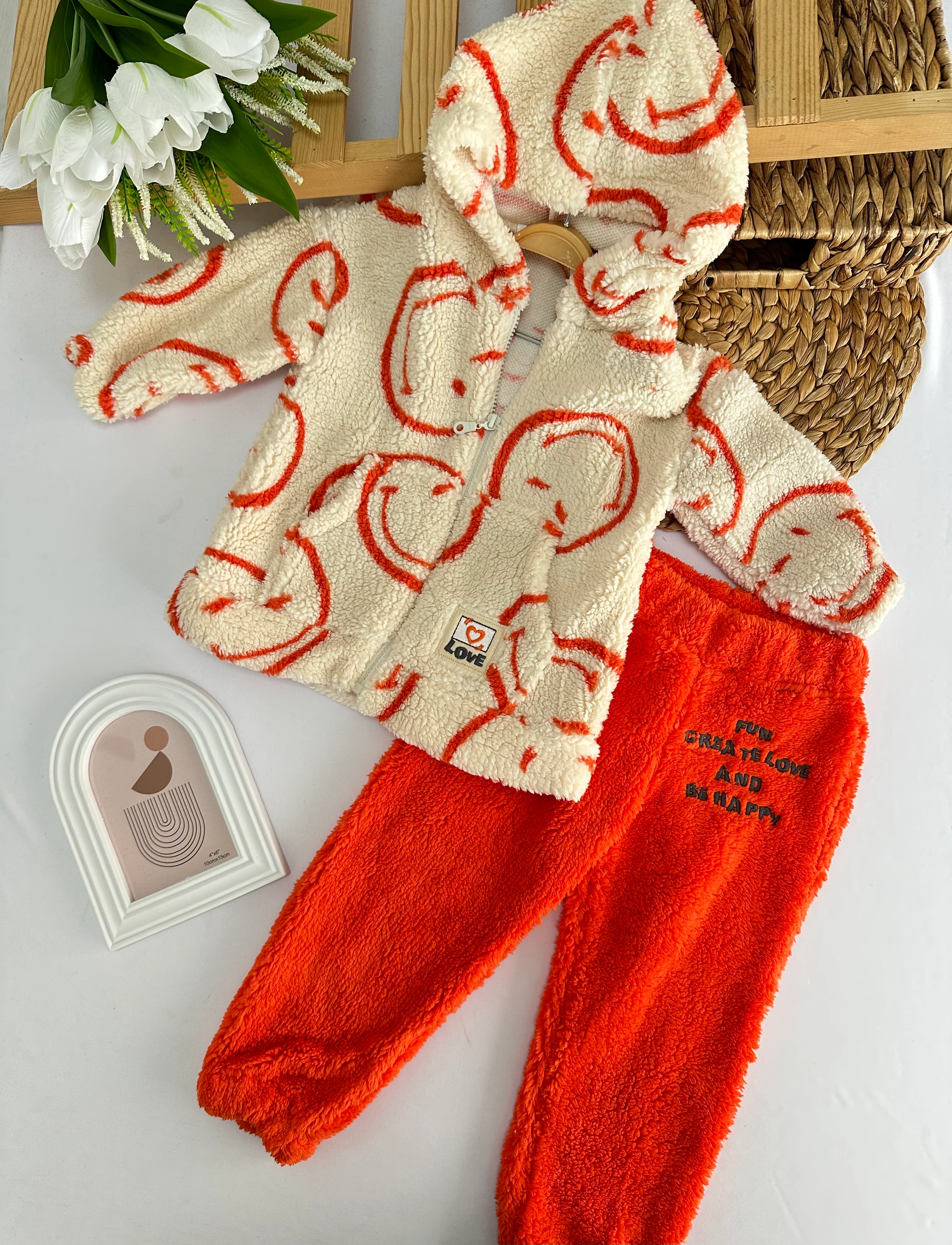 Kız Çocuk Turuncu Gülenyüz Peluş Takım