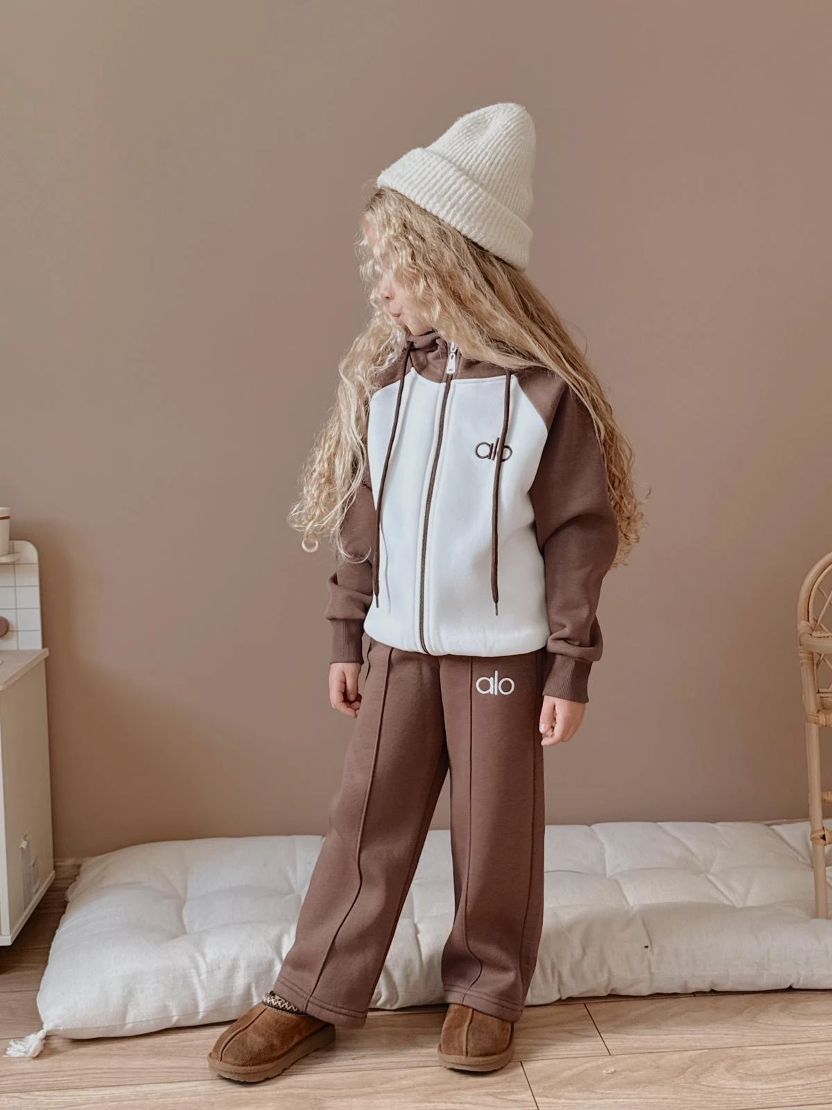 Kız Çocuk Kahverengi Fermuarlı Alt-Üst Takım