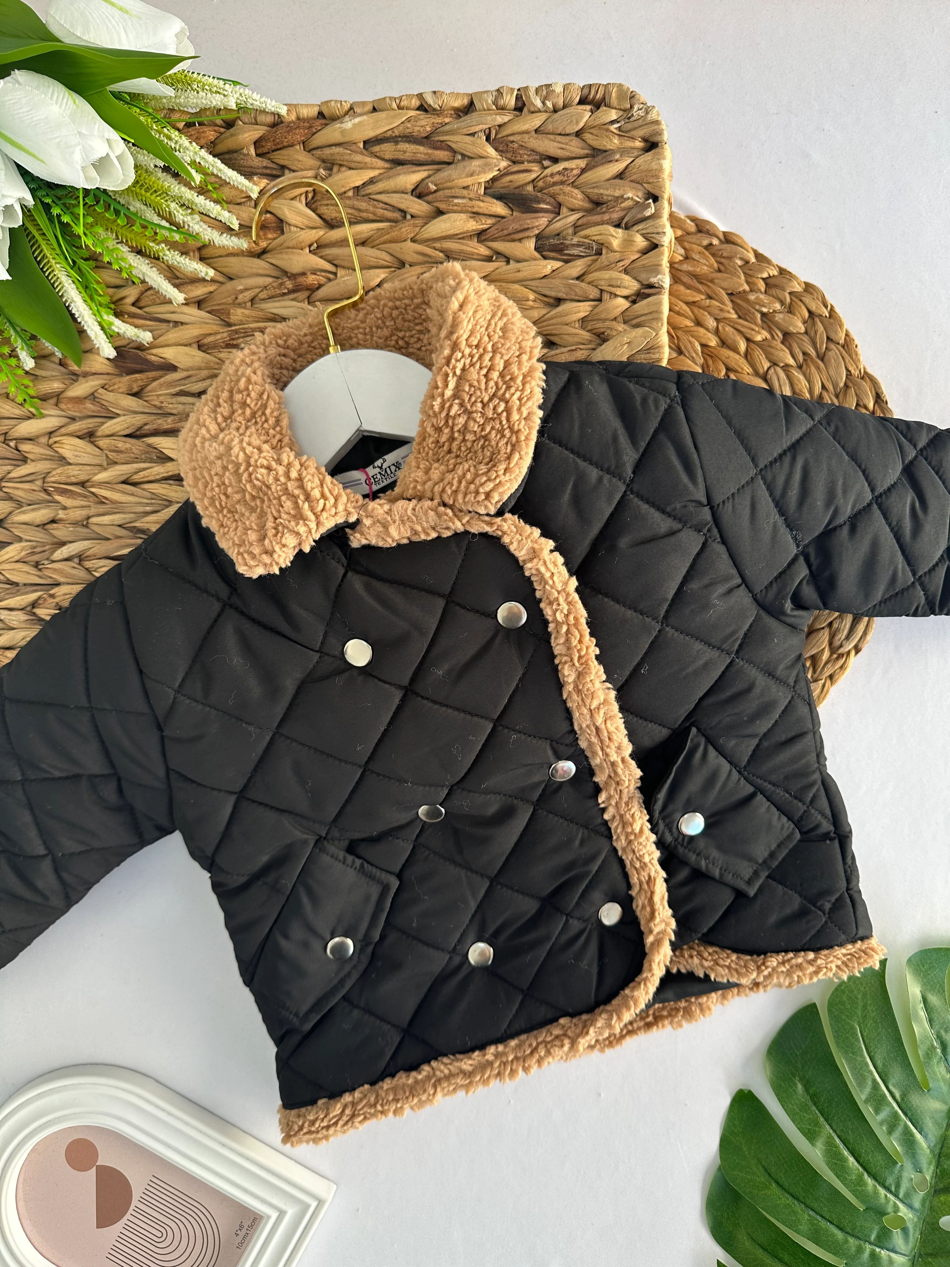 Kız Çocuk Siyah İçi Yünlü Mont