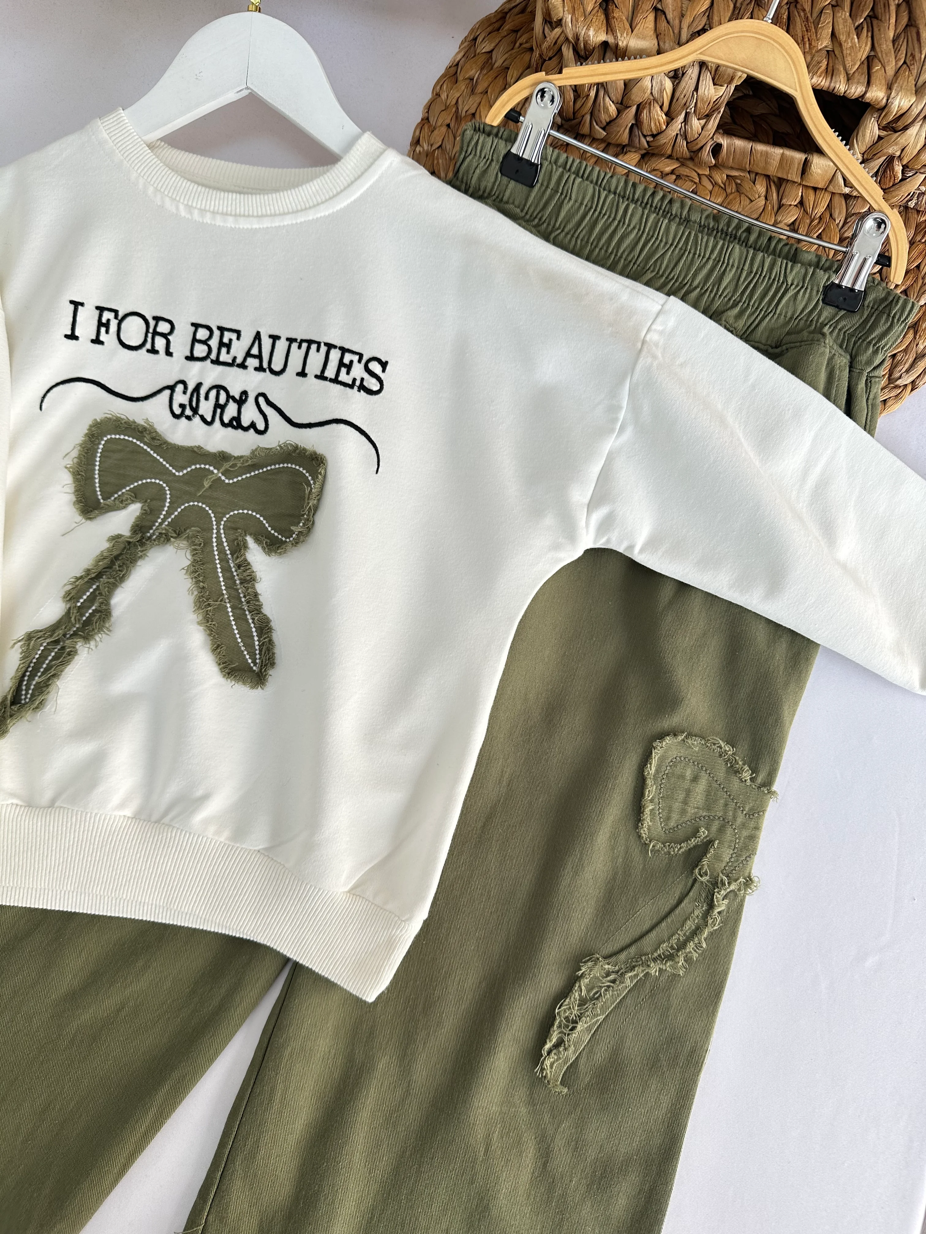 Kız Çocuk Haki Kurdele Pantolonlu Takım