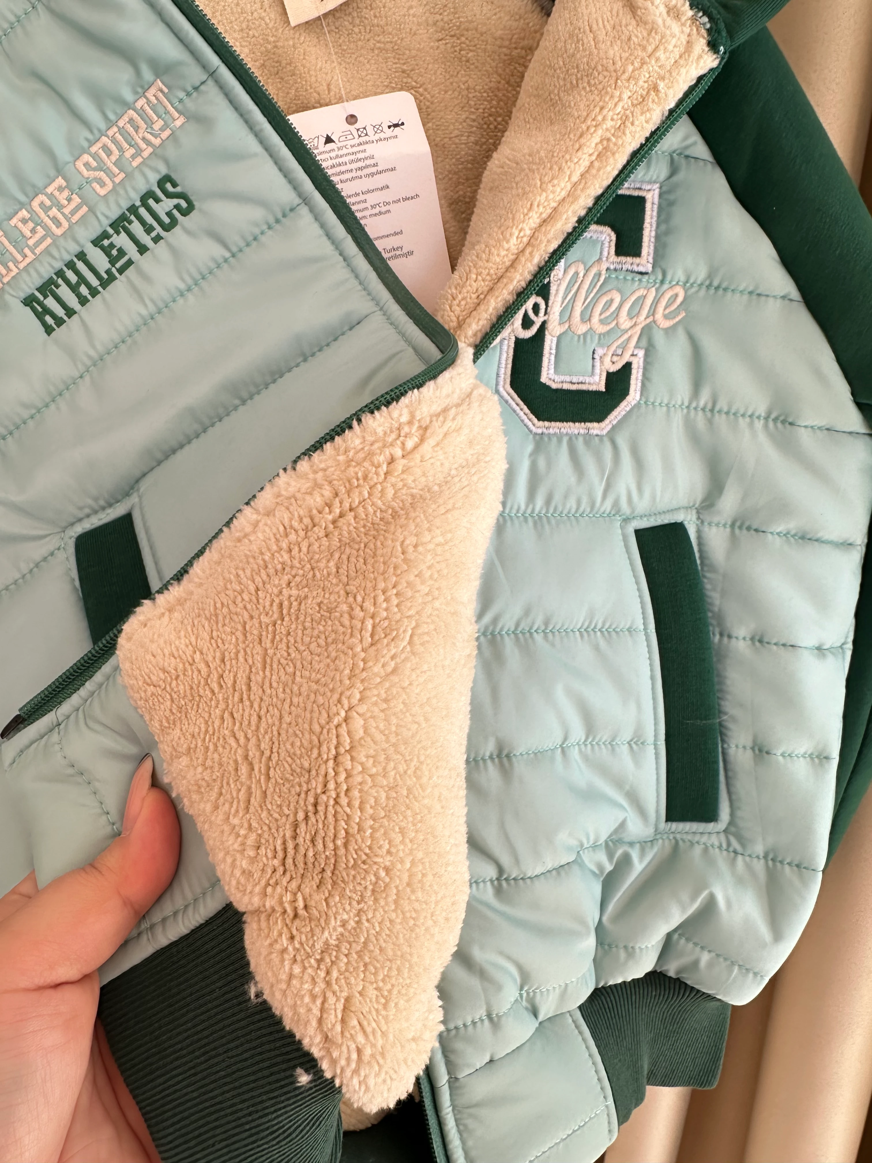 Kız Çocuk Turkuaz Yeşil Şişme Mont Ceket