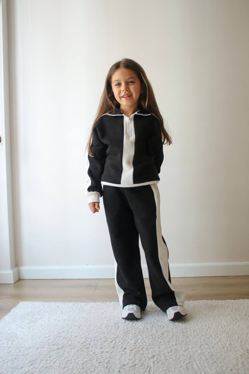 Kız Çocuk Siyah Beyaz Fermuarlı Alt-Üst Takım