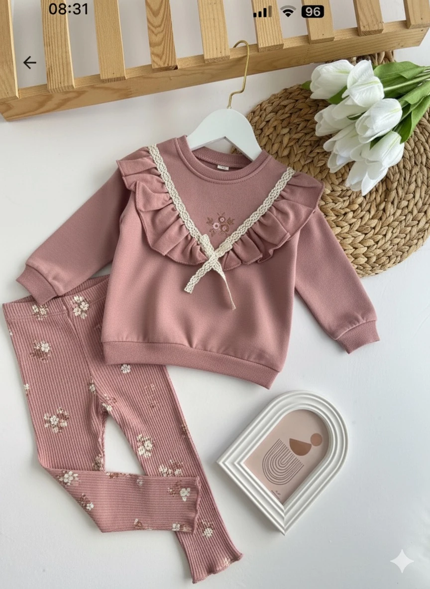 Kız Çocuk Pembe Çiçek Desenli Önü Fırfırlı Takım