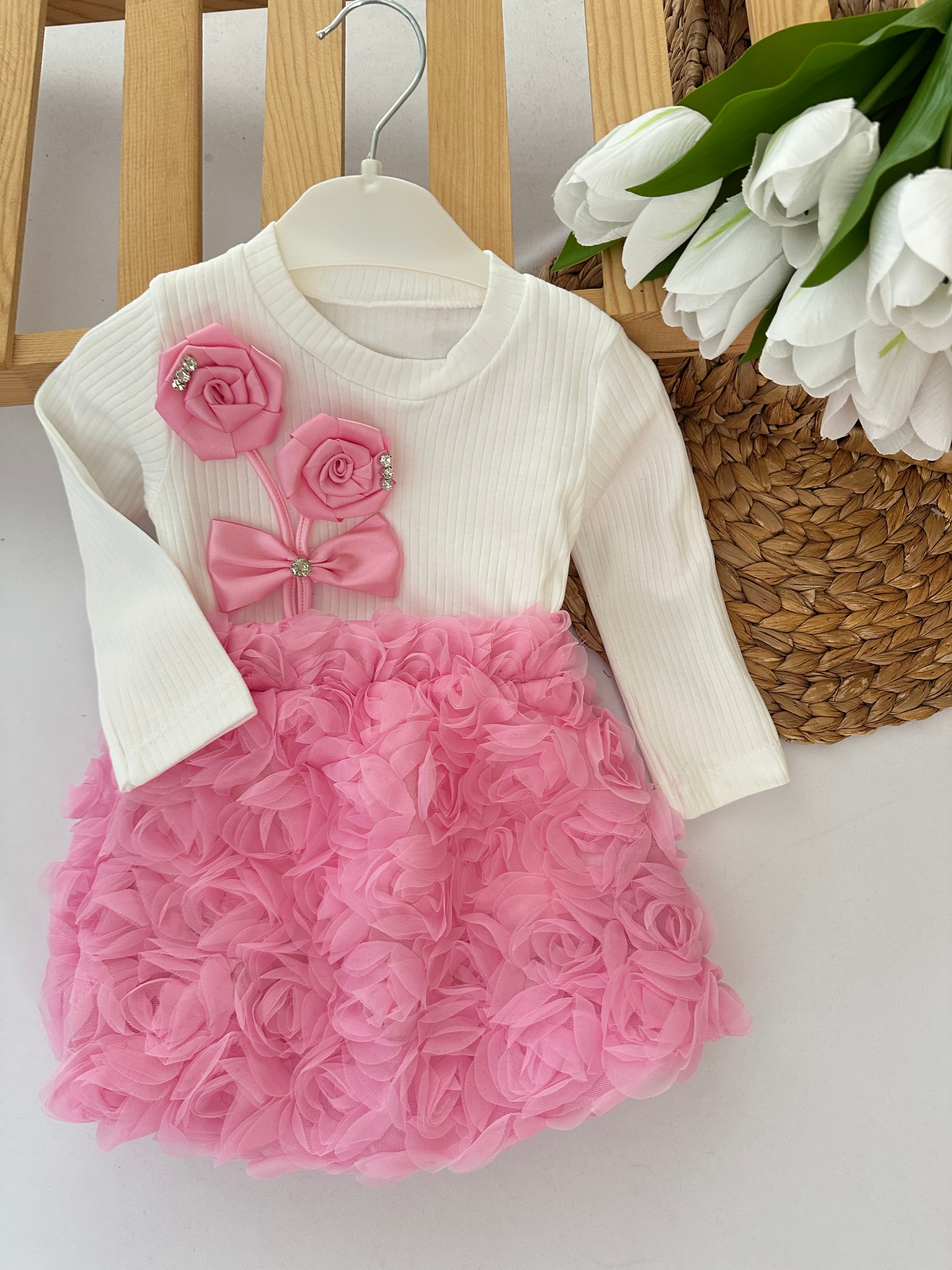 Kız Çocuk Pembe Çiçek İşlemeli Kabarık Etekli Takım