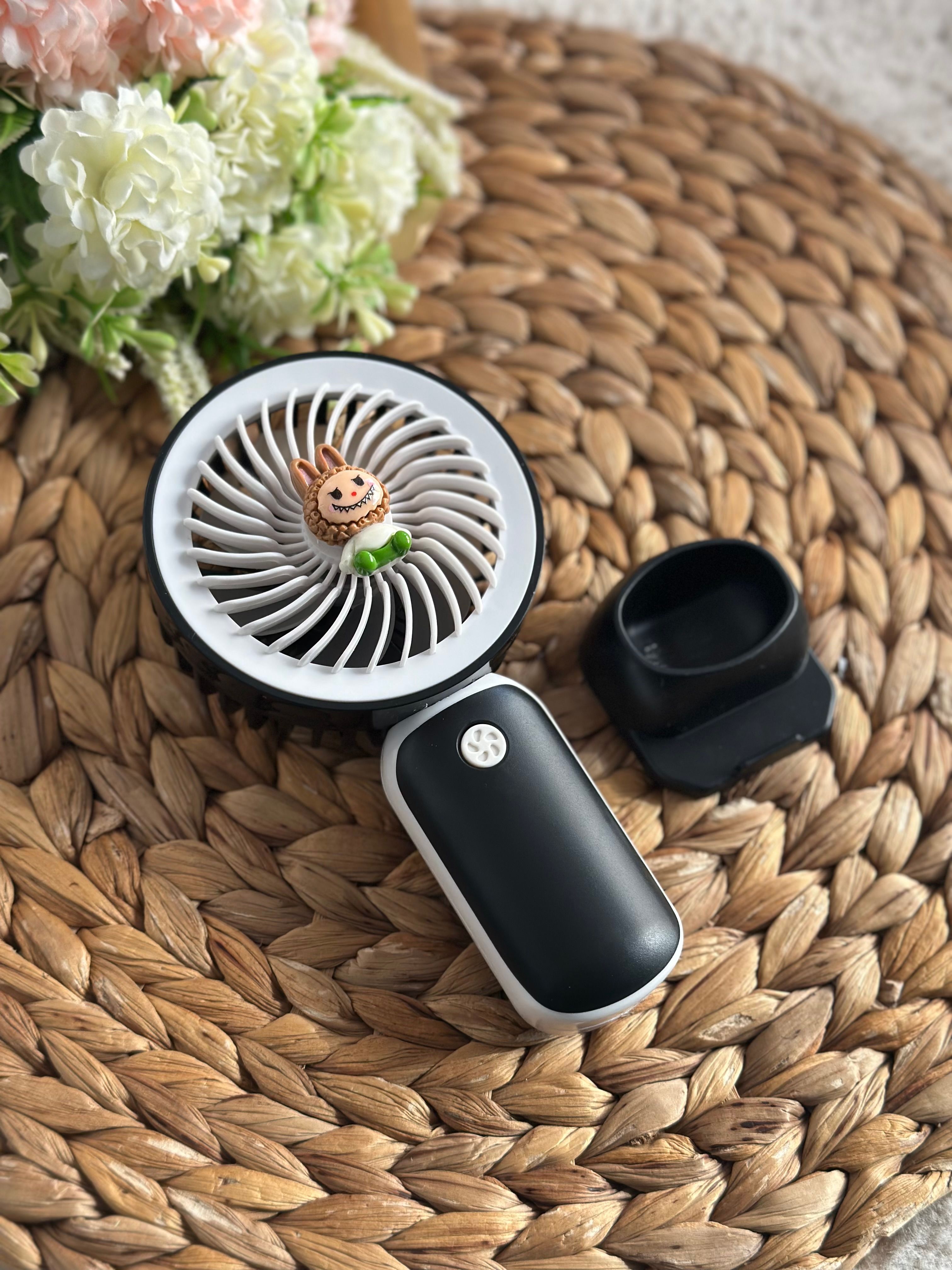 Siyah Labubu Şarjlı Mini Fan