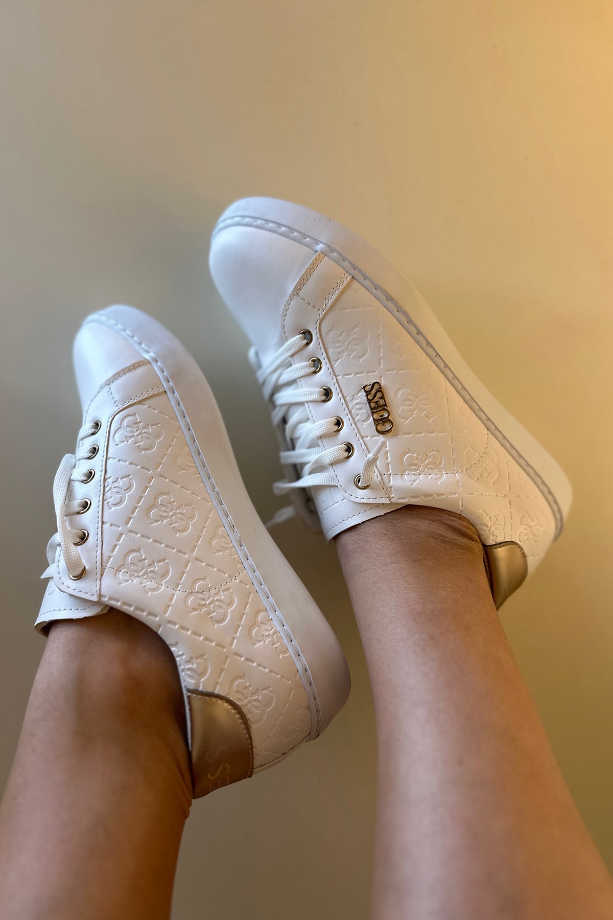 Gues - Sneakers Beyaz Gold Detay