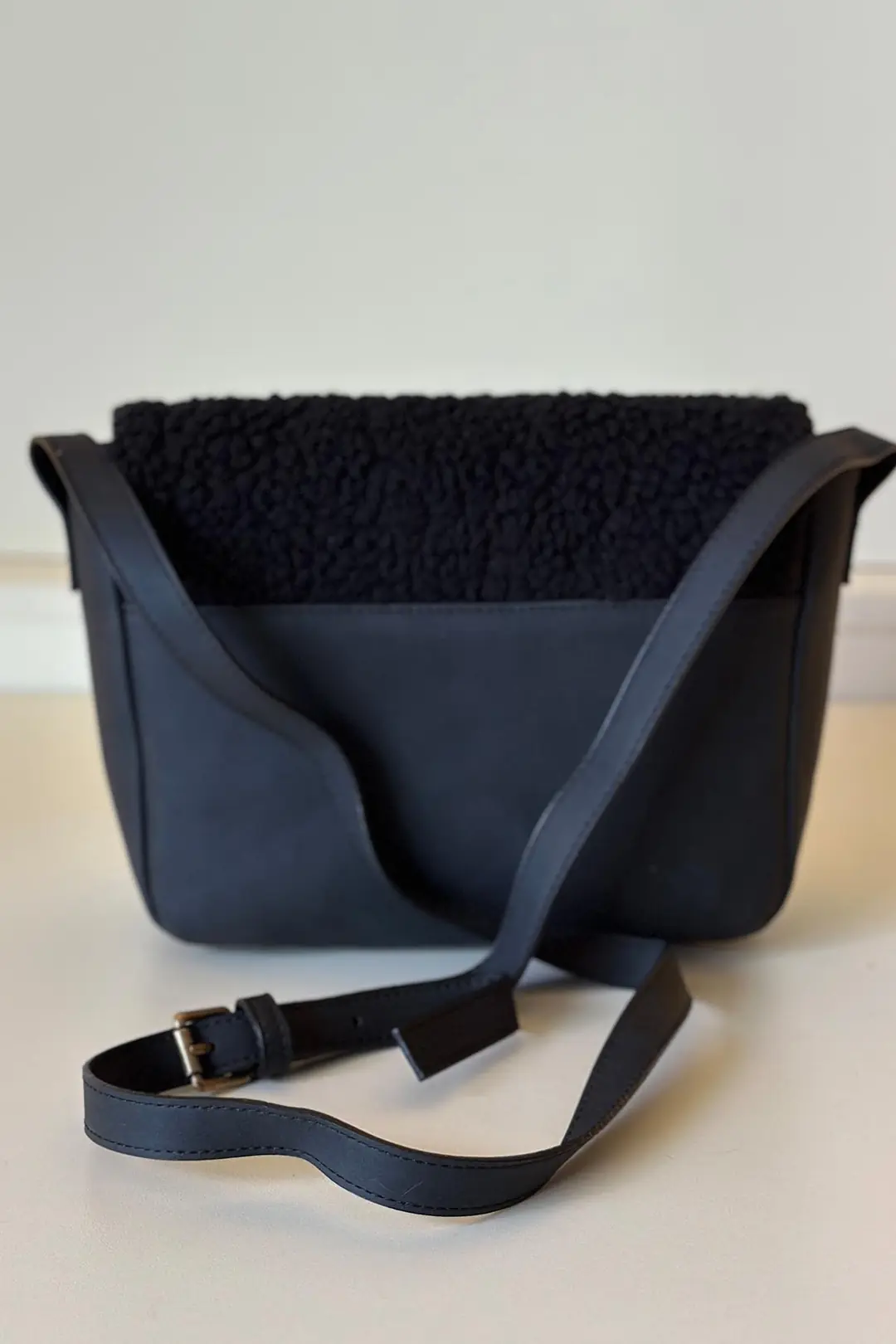 Ugg - Suede siyah
