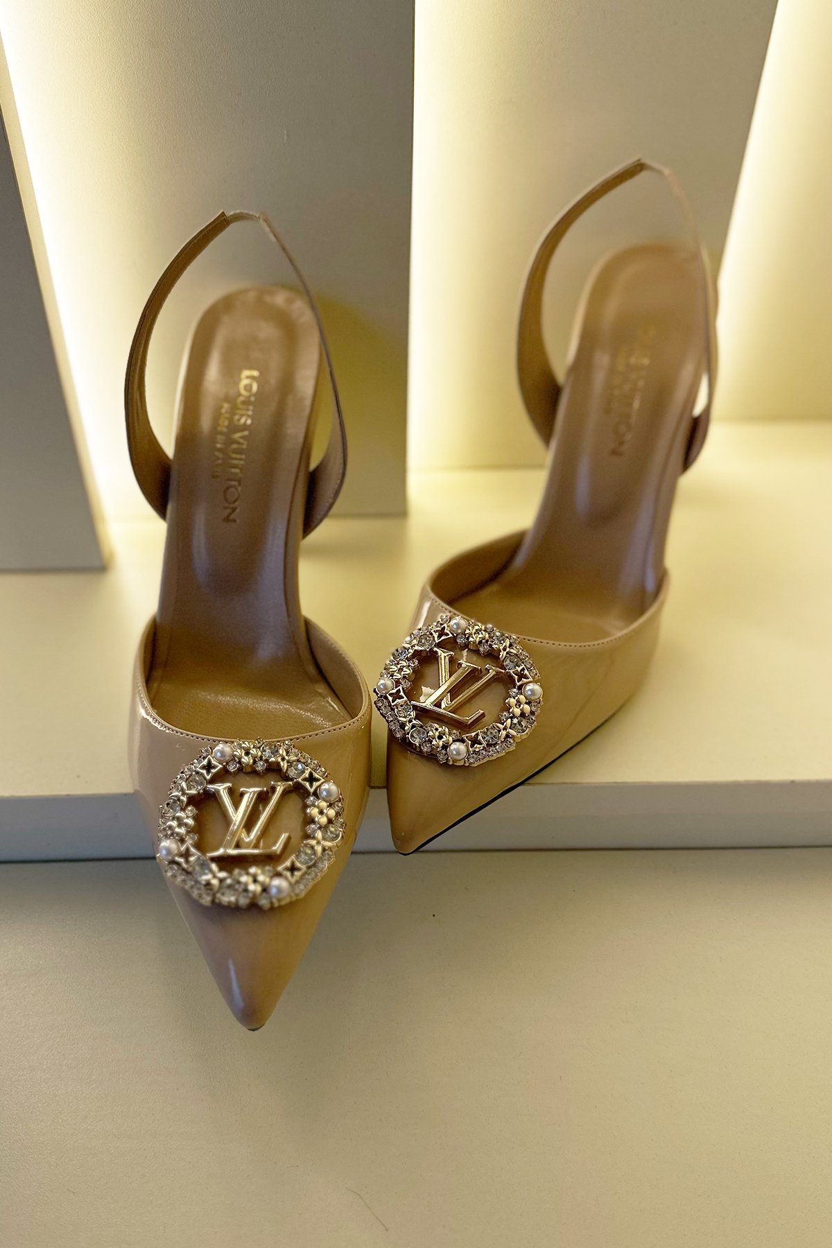 Lv - Topuklu Ayakkabı Vizon Gold Detay