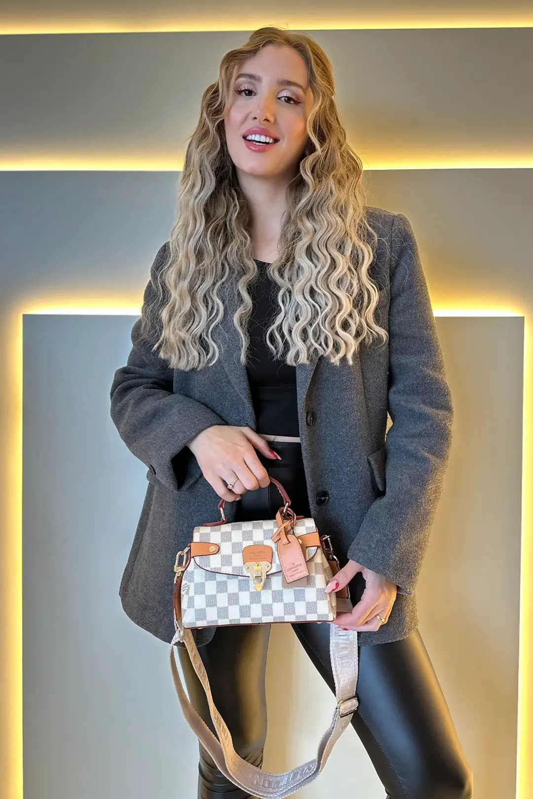 LV - Mini Mettes Beyaz Dama