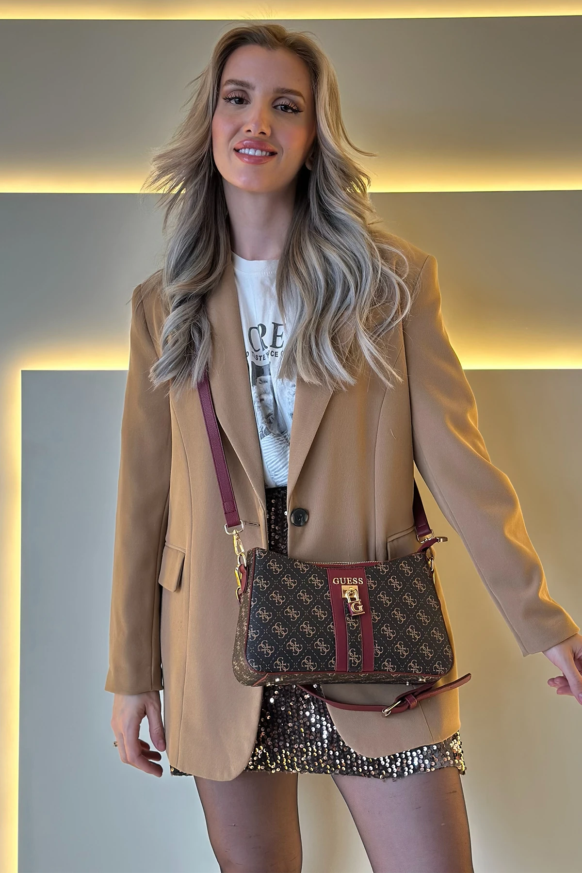 GSS - Monogram Detay Kilitli Siyah Bordo Detay Çanta