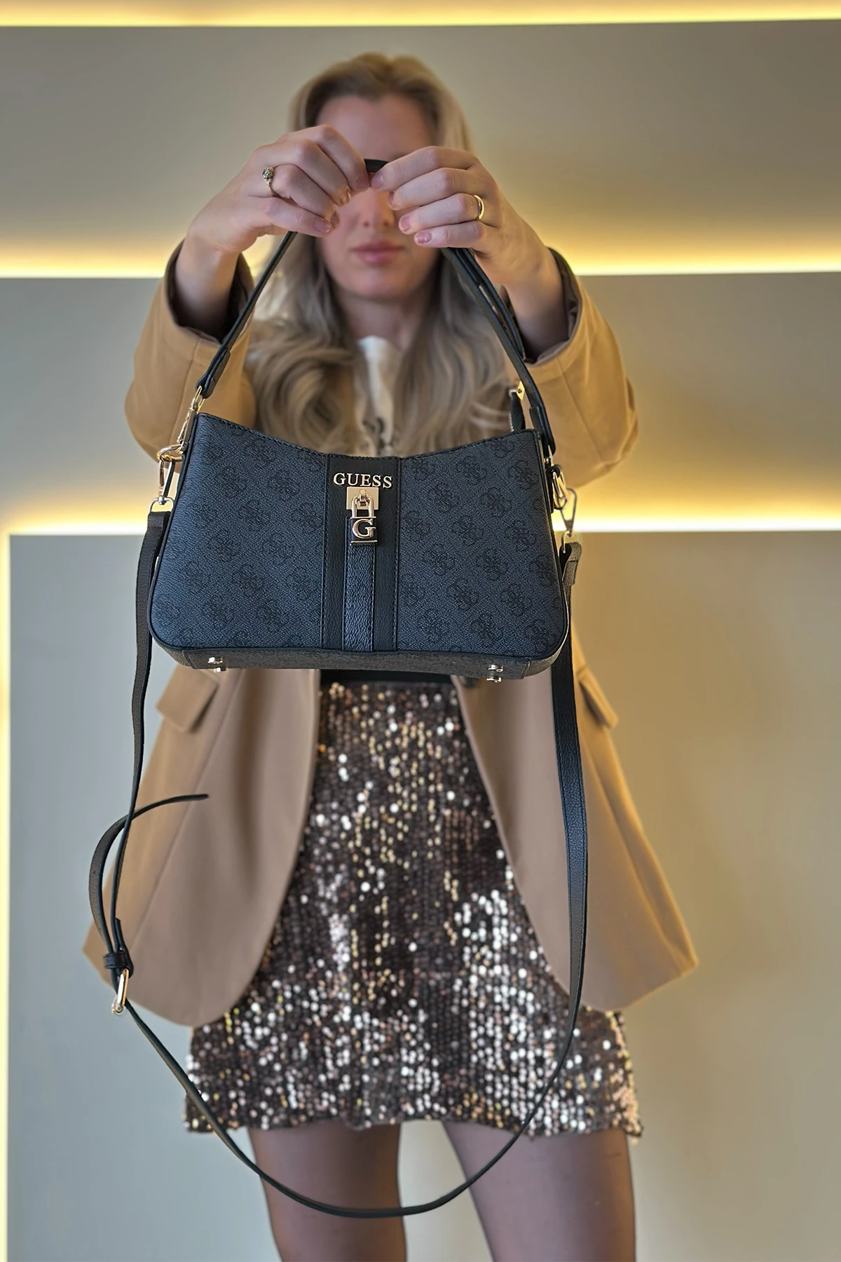 GSS - Monogram Detay Kilitli Lacivert Çanta