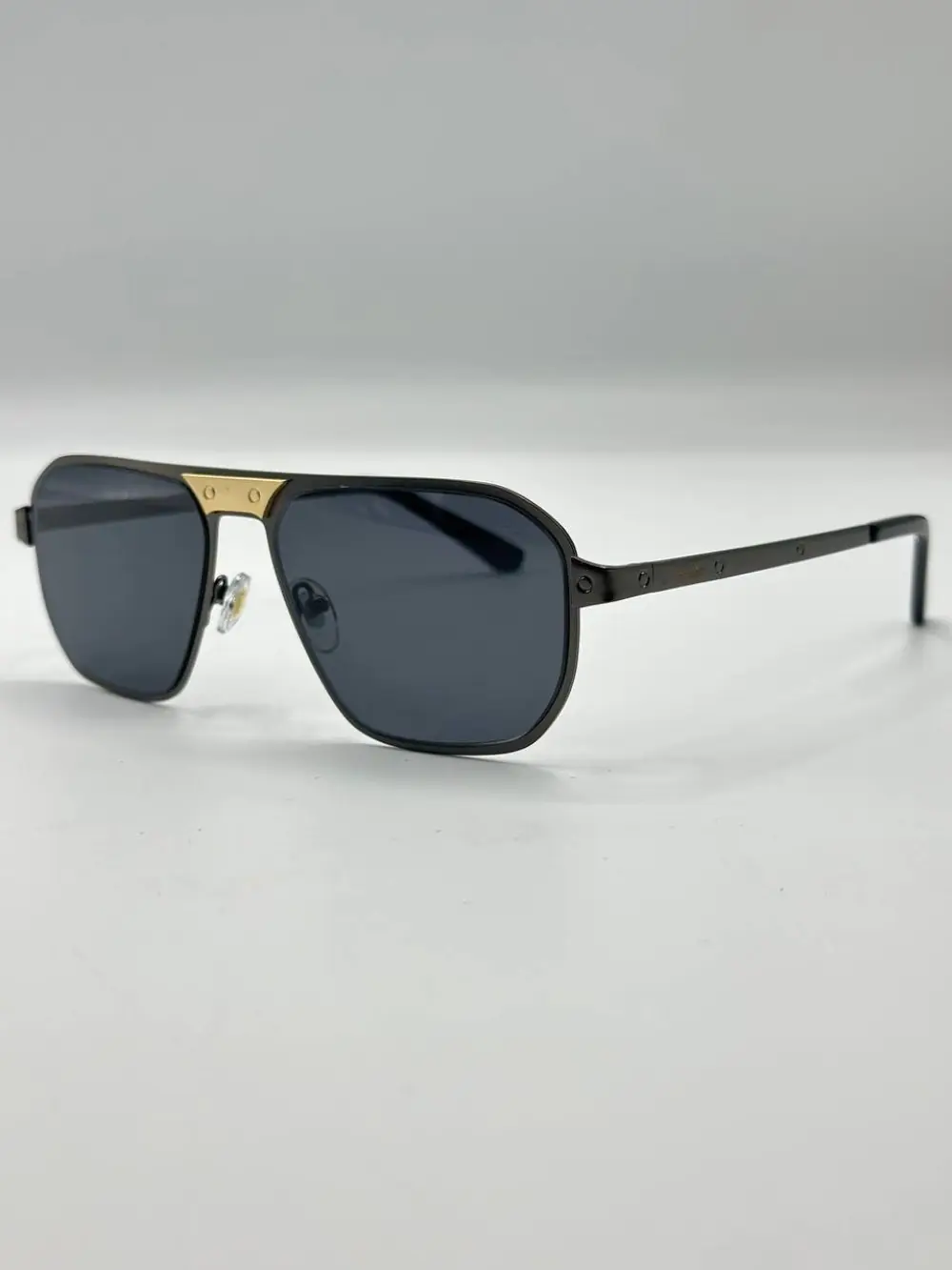 Cartier Siyah-Gold Kare Metal Çerçeveli Erkek Güneş Gözlüğü G4692-ILY Siyah