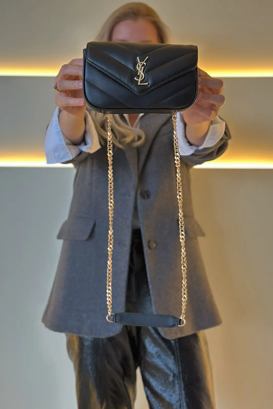 YSL - Mini Lou İn Siyah Detay Çanta