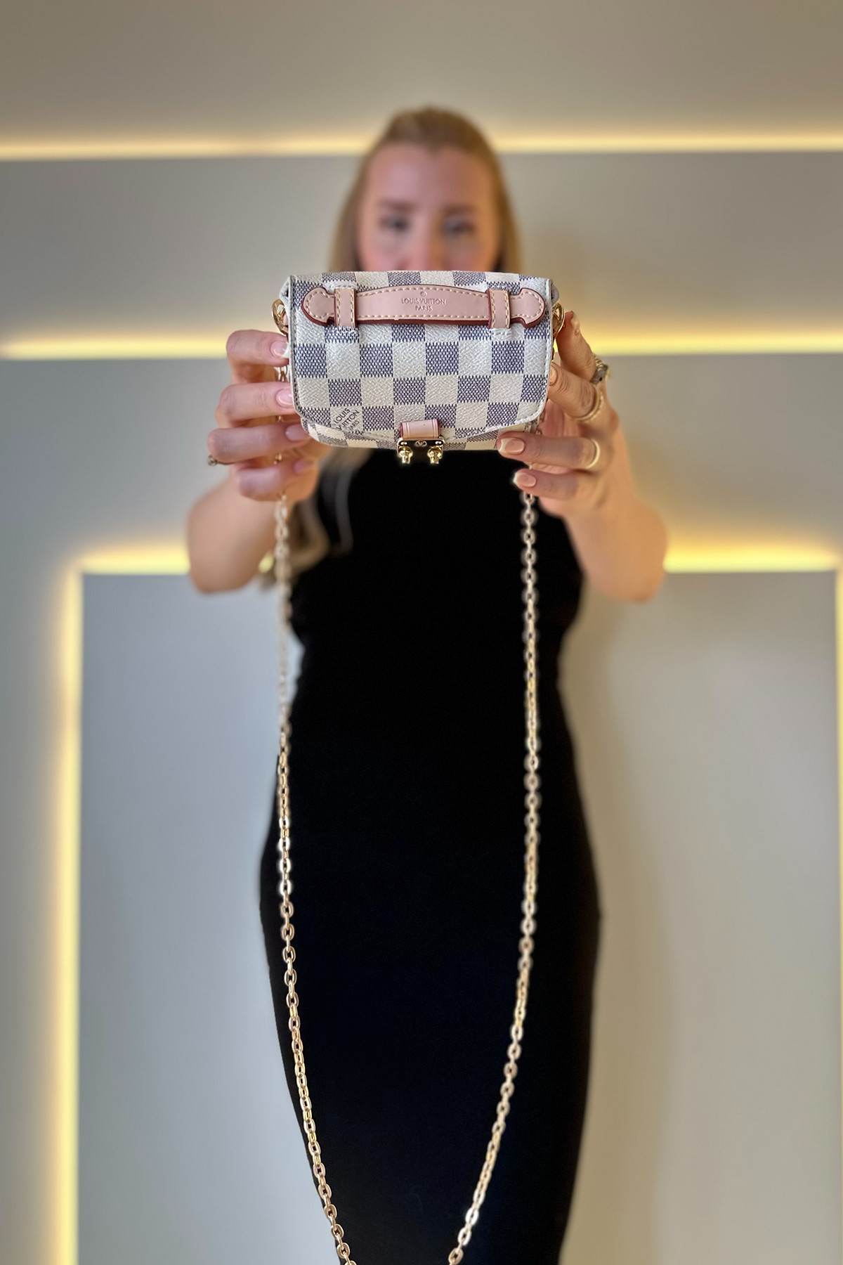 LV - Mini Metis Beyaz Dama