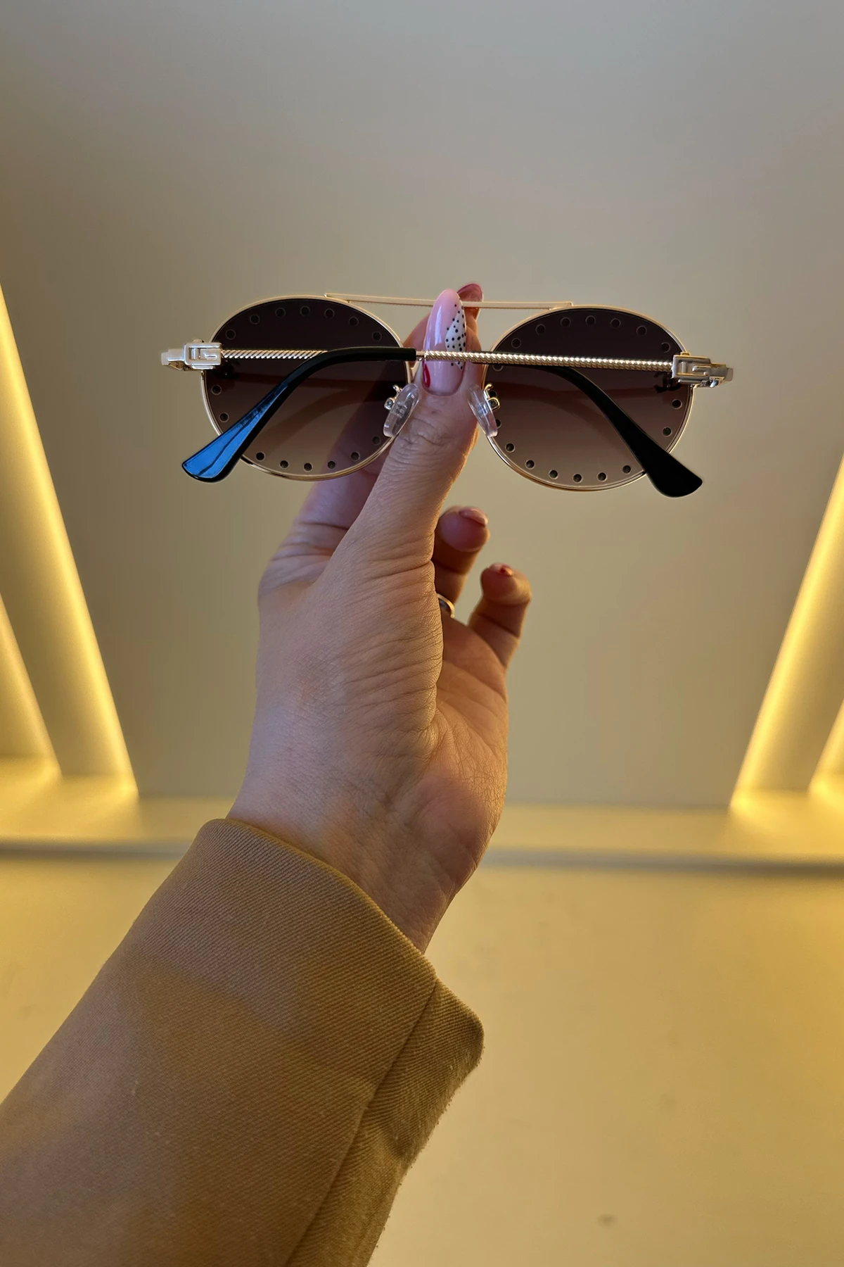 Chnl - Güneş Gözlüğü Taş Detaylı