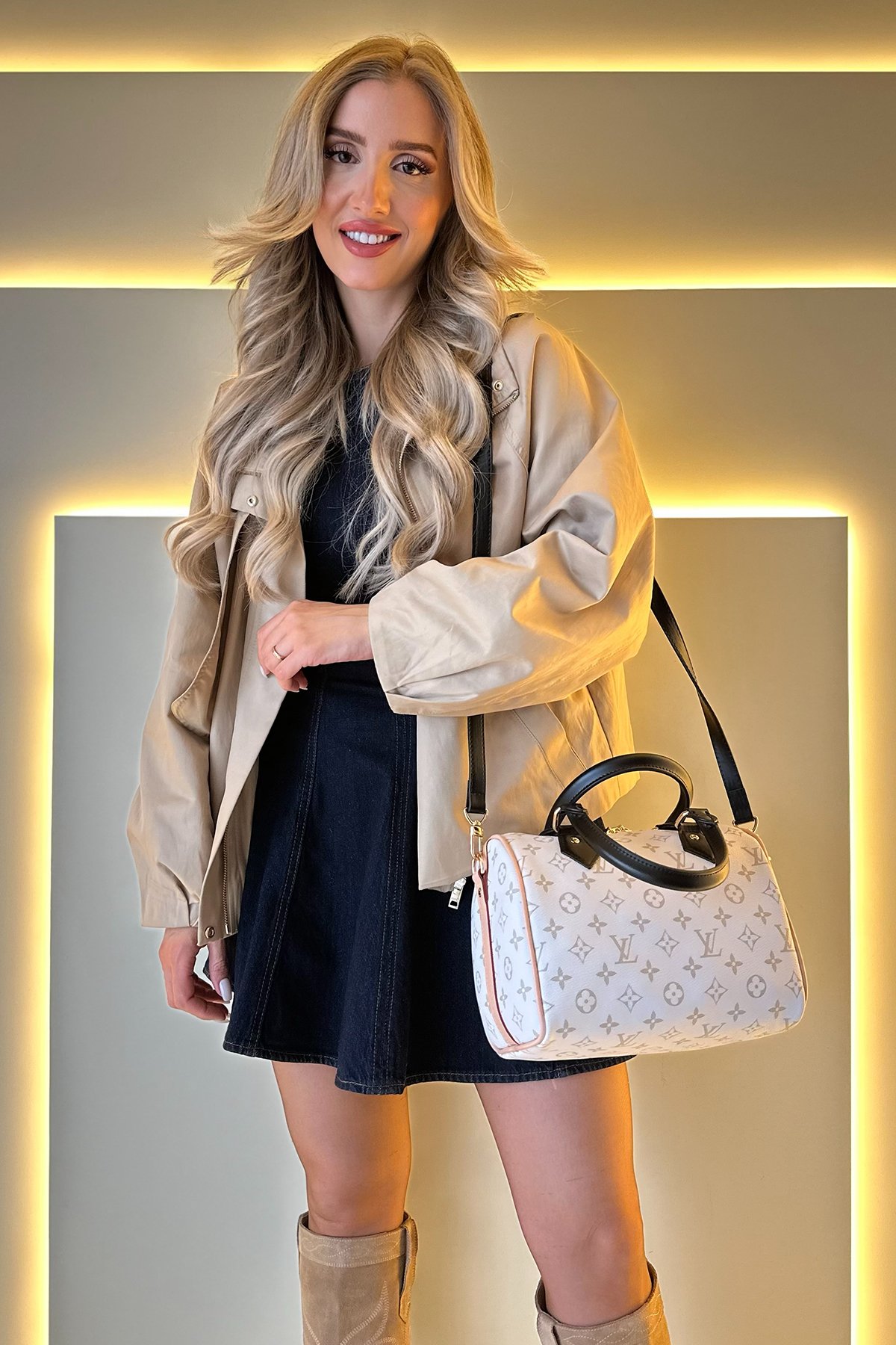 LV - Speedy Beyaz Siyah Detay