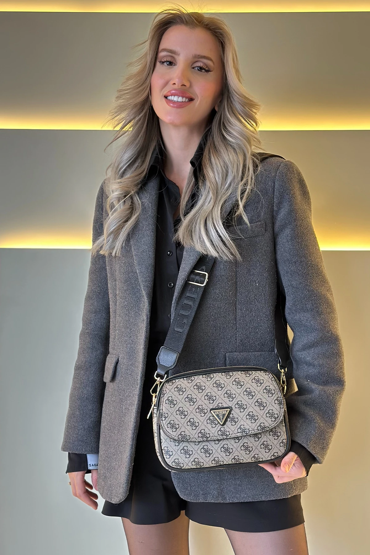 GSS - Kutu Kapaklı Vizon Siyah Detay Çanta