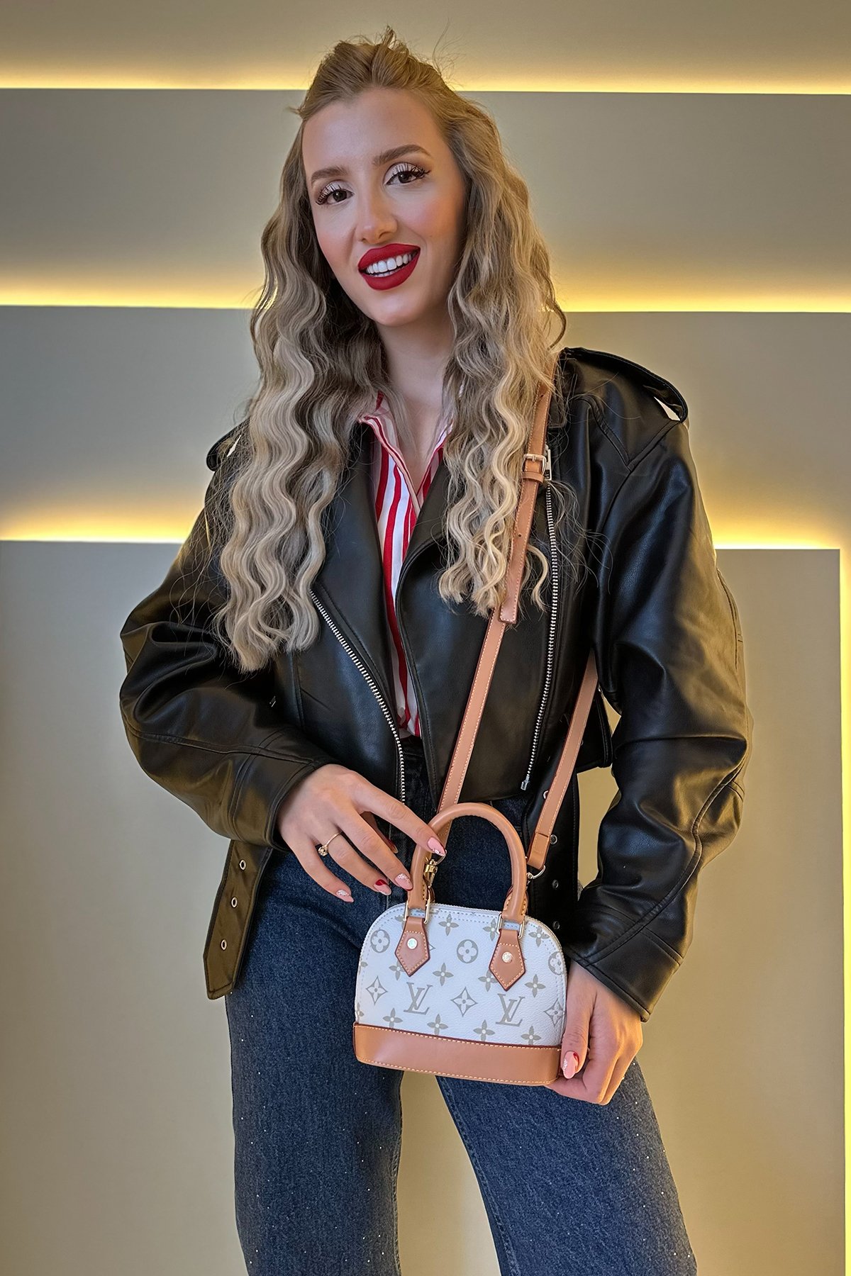 LV - Mini Alma Pm Beyaz Krem Detay
