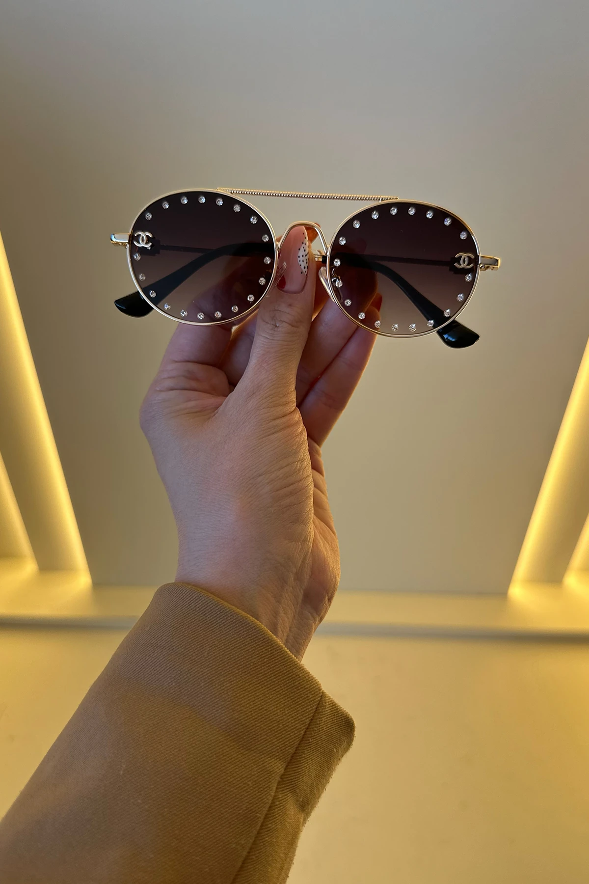 Chnl - Güneş Gözlüğü Taş Detaylı